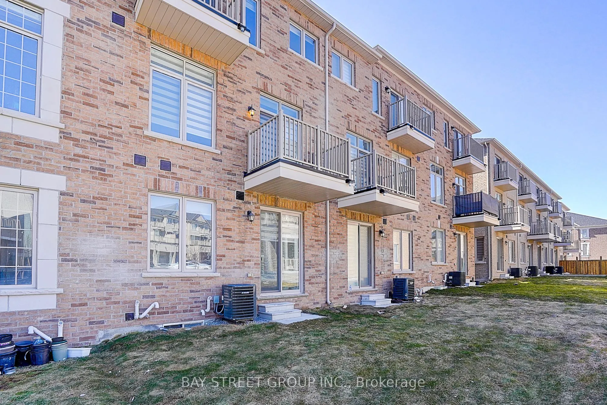 34 Phillipsen Way