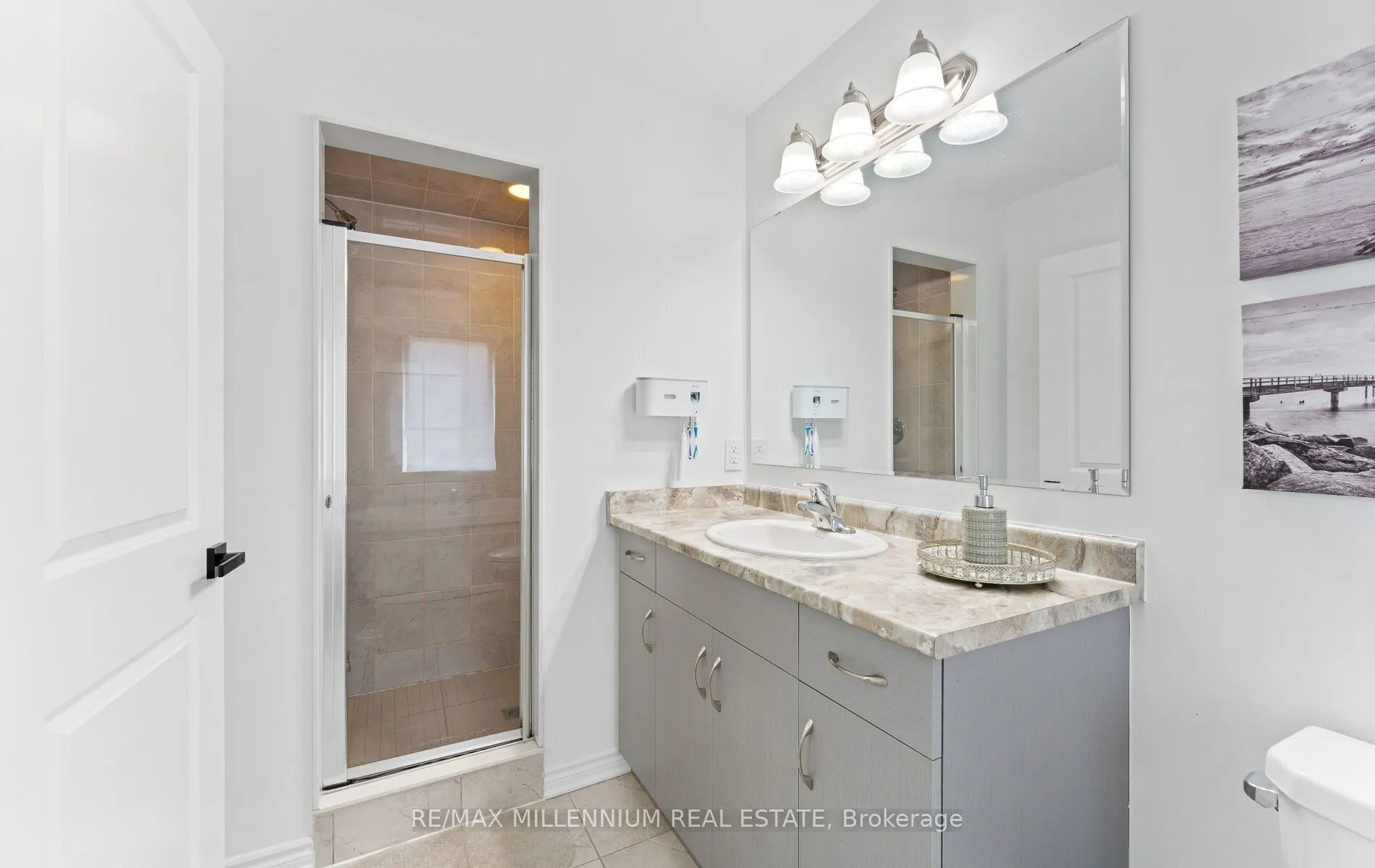 83 Casley Avenue