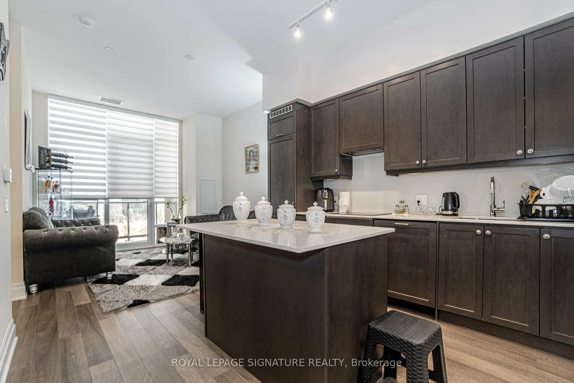 9085 Jane Street #108