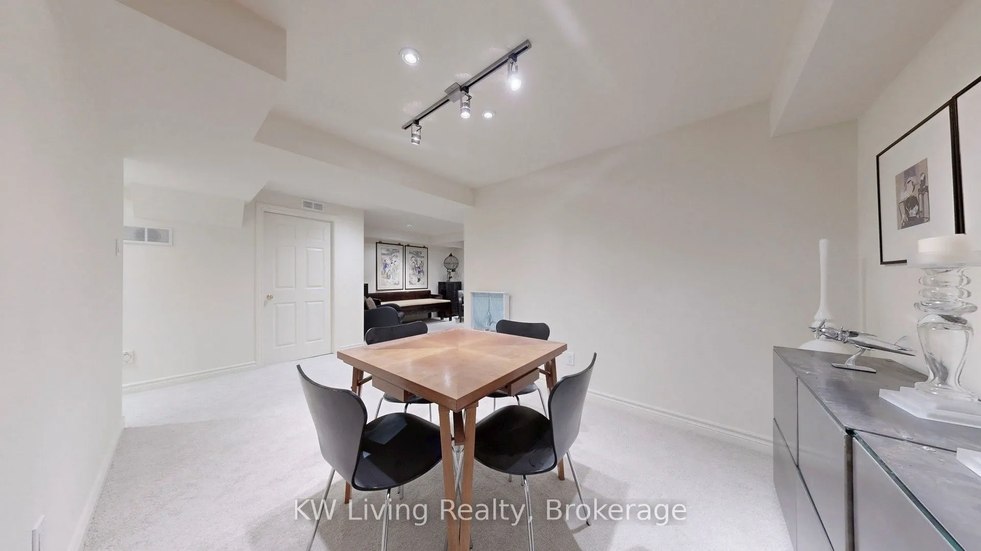 16 Carriage House Court