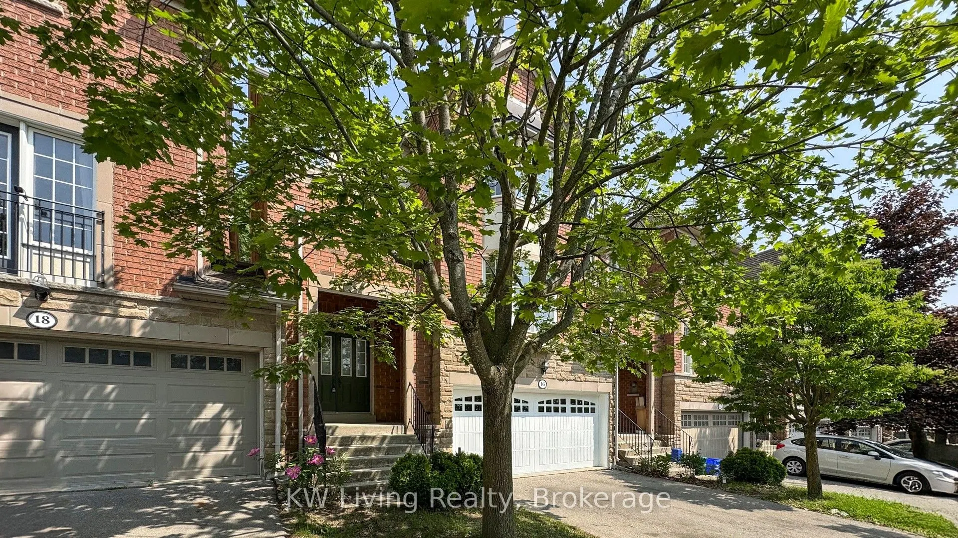 16 Carriage House Court
