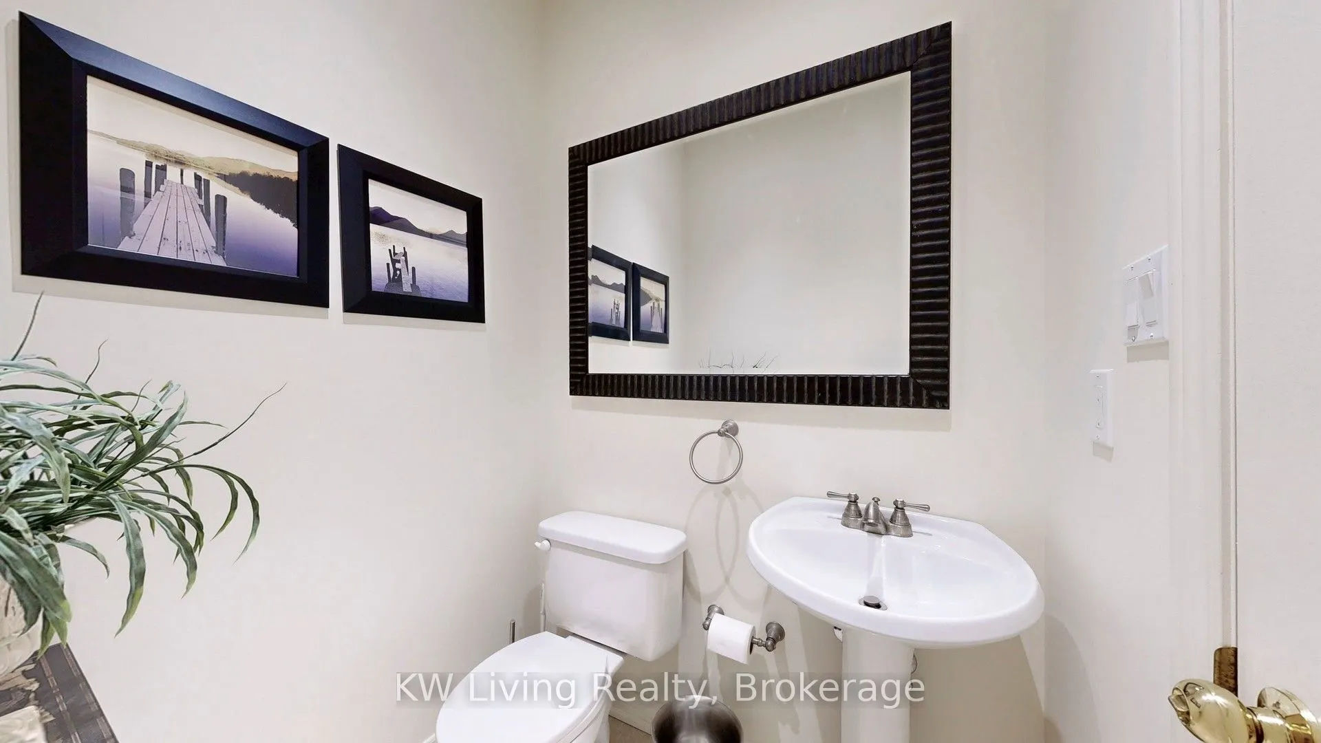 16 Carriage House Court