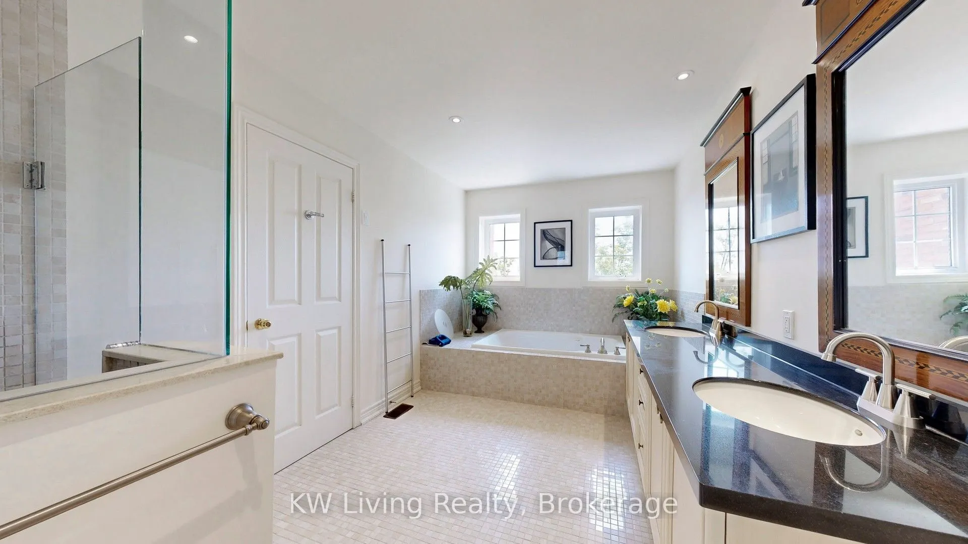 16 Carriage House Court