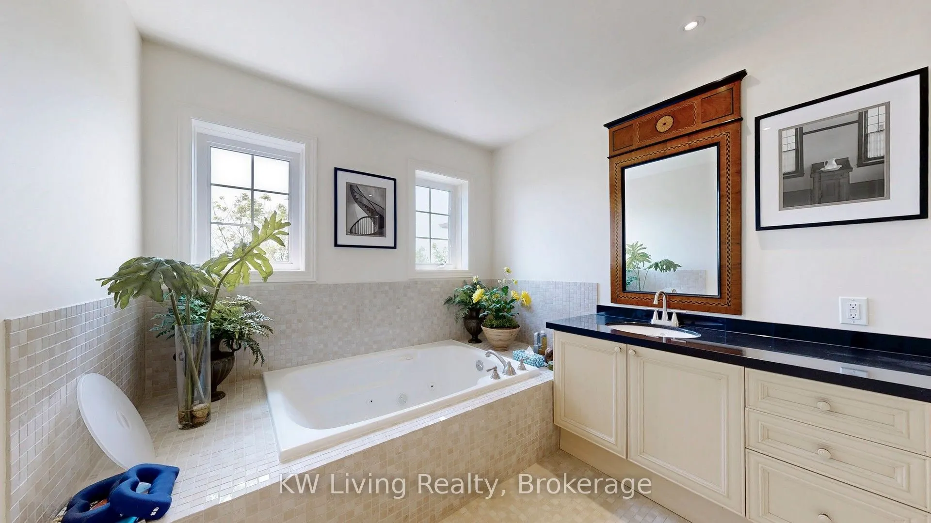 16 Carriage House Court