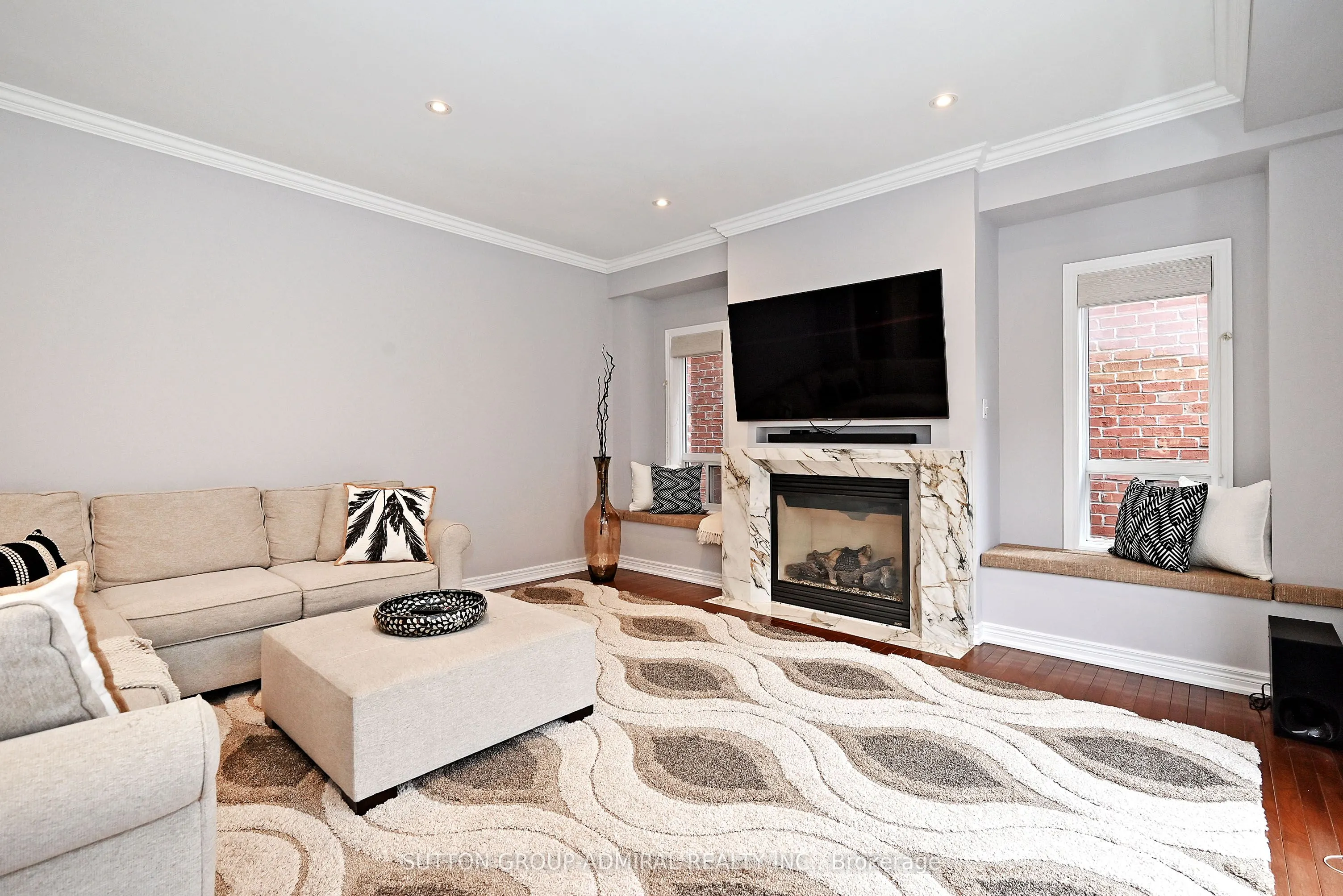 32 Seabreeze Avenue