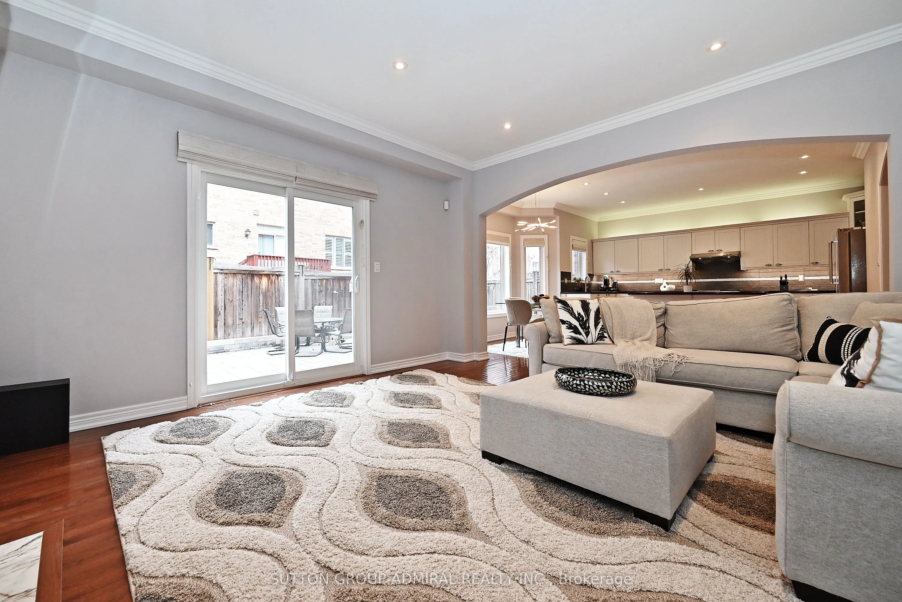 32 Seabreeze Avenue