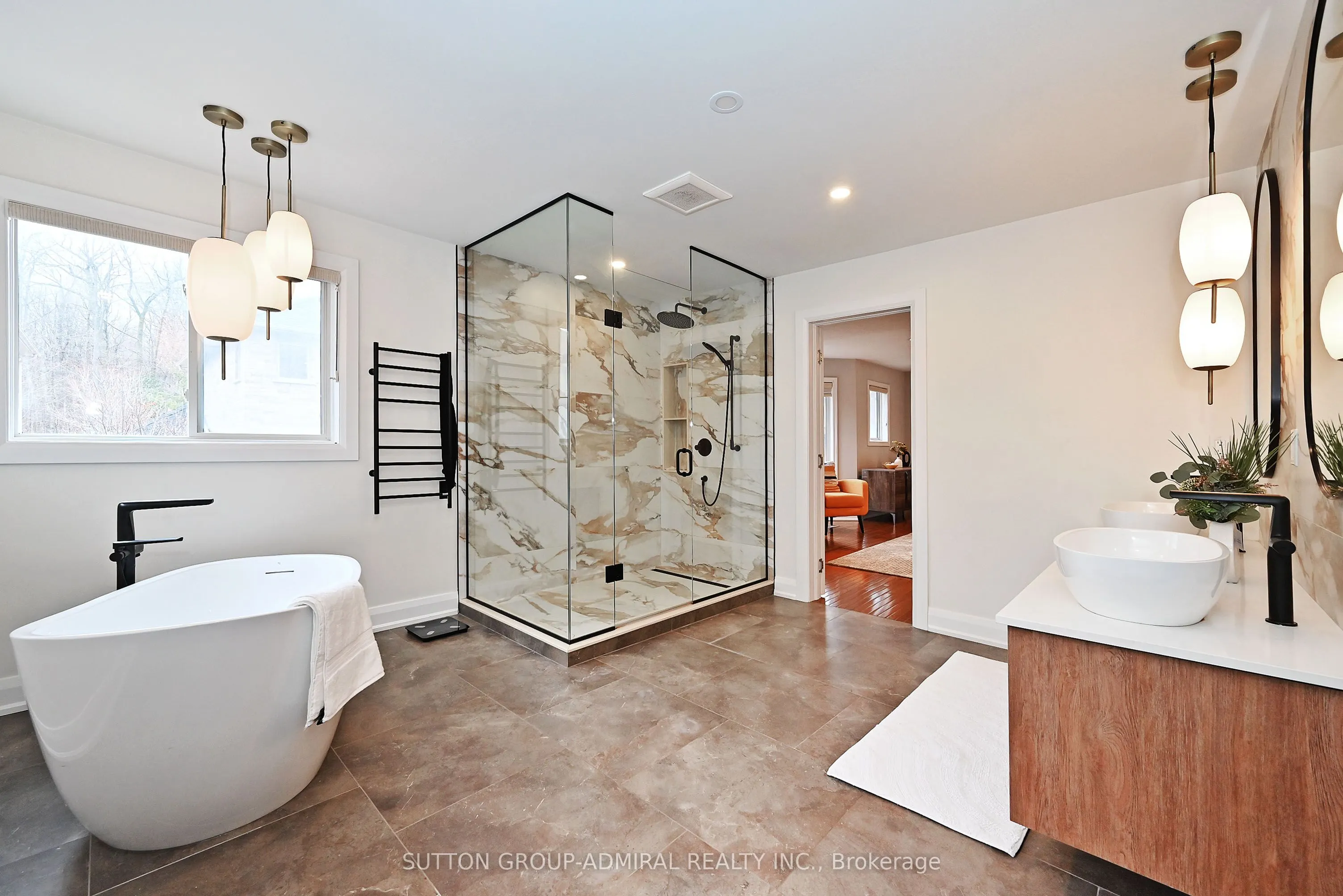 32 Seabreeze Avenue