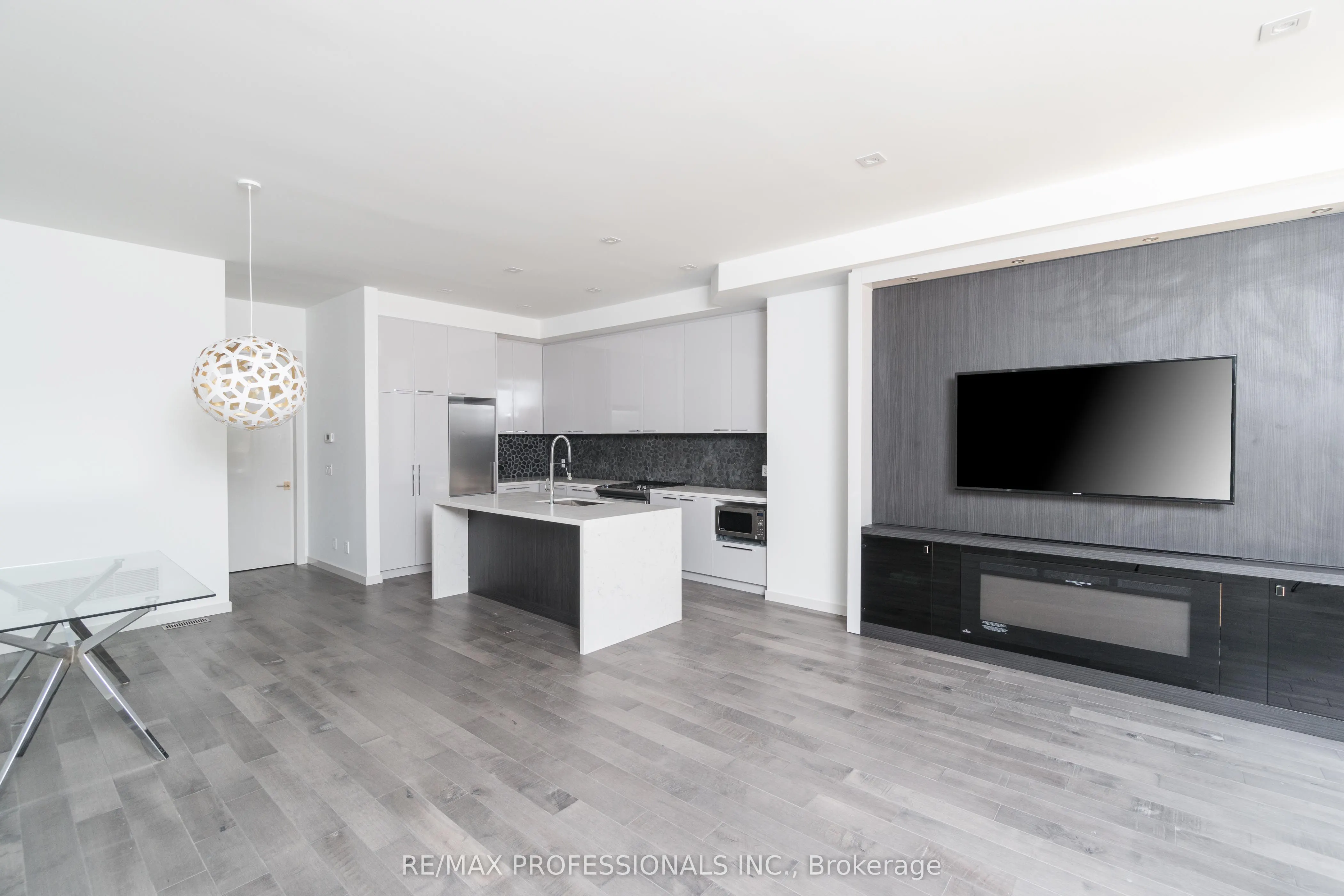 4599 Langstaff Road