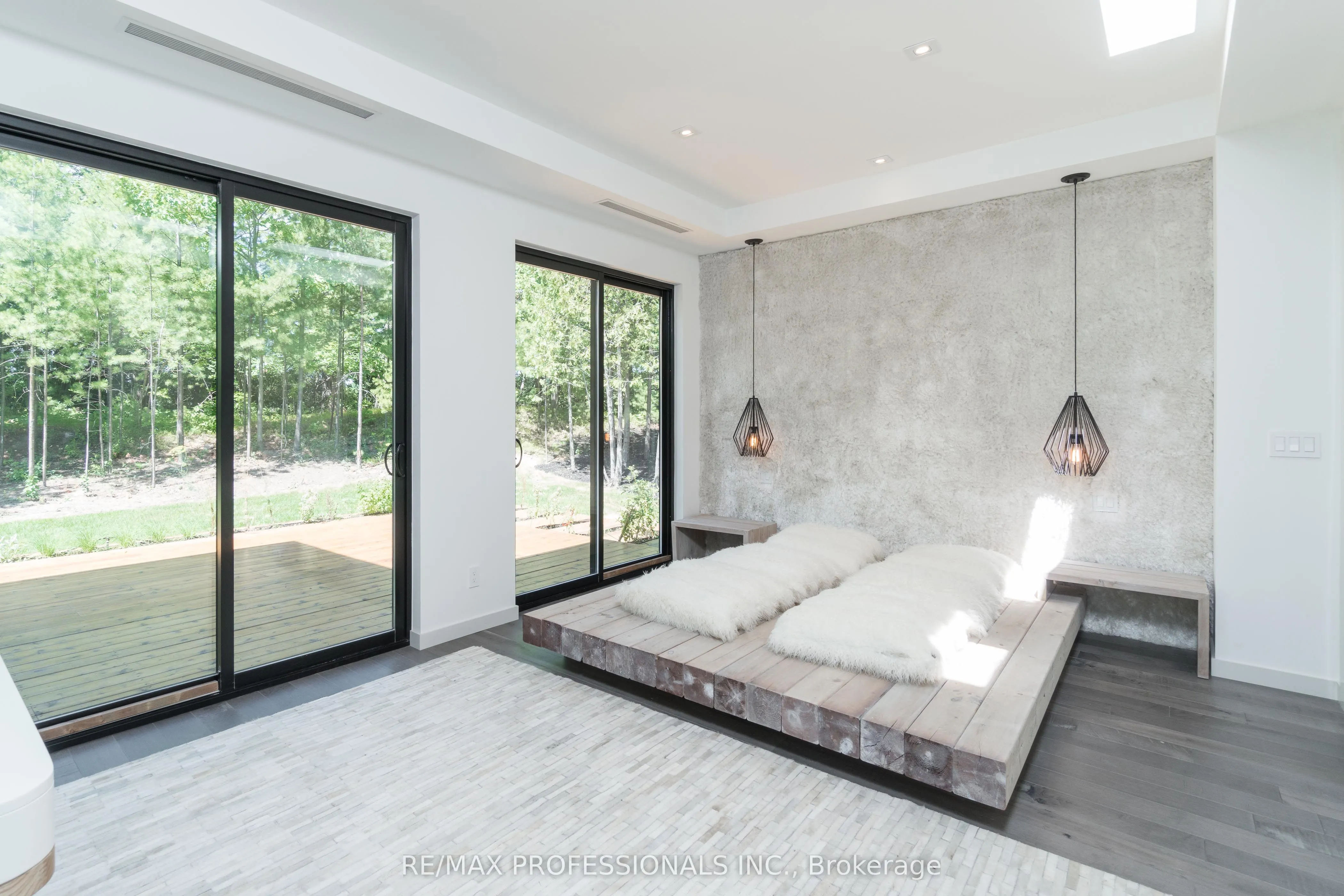 4599 Langstaff Road