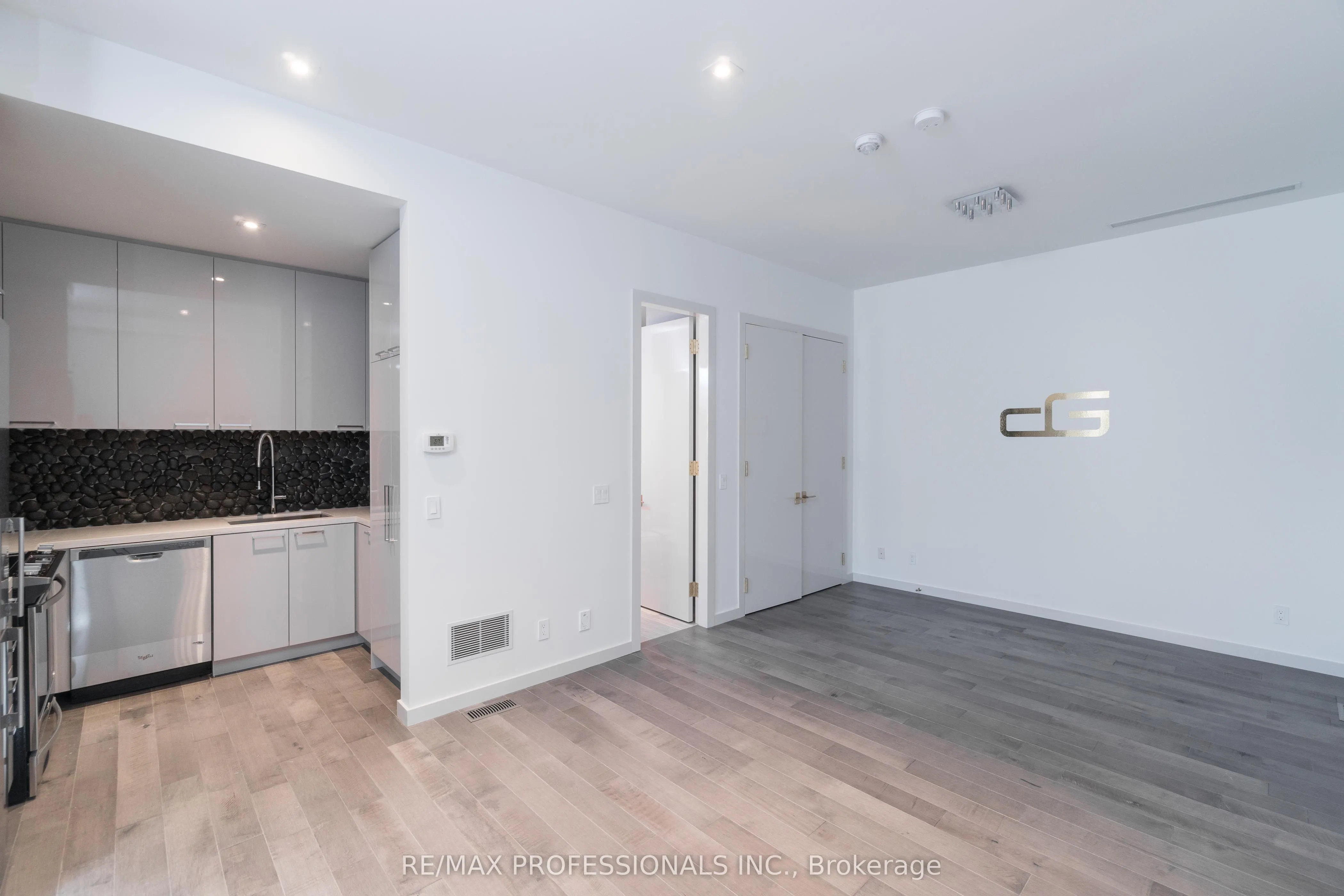 4599 Langstaff Road