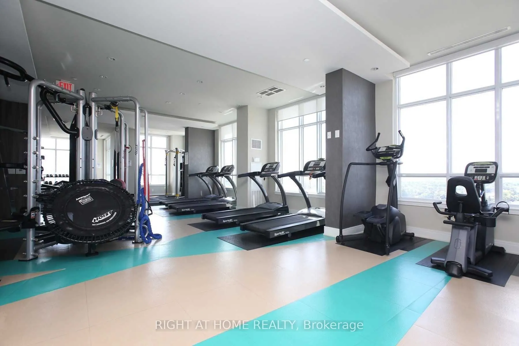 9191 Yonge Street, #Sw#608