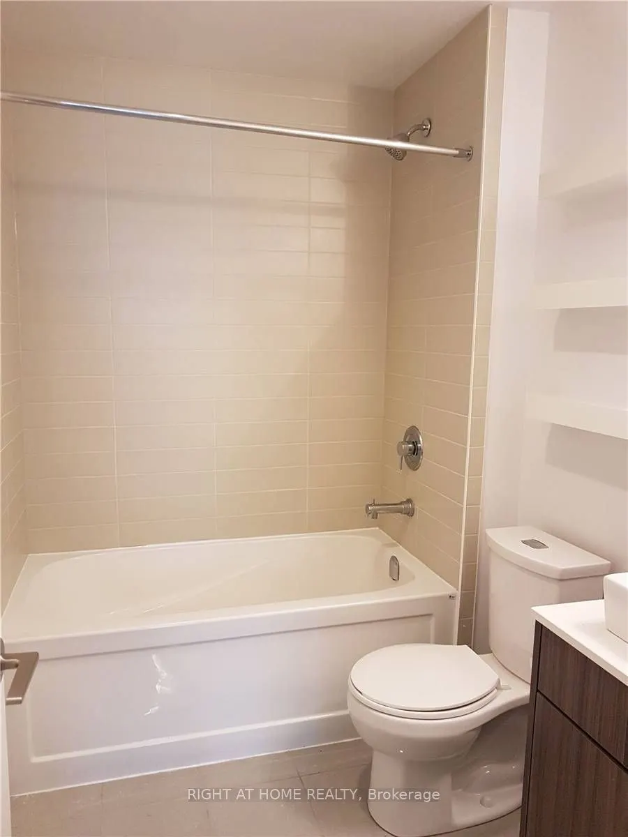 9191 Yonge Street, #Sw#608