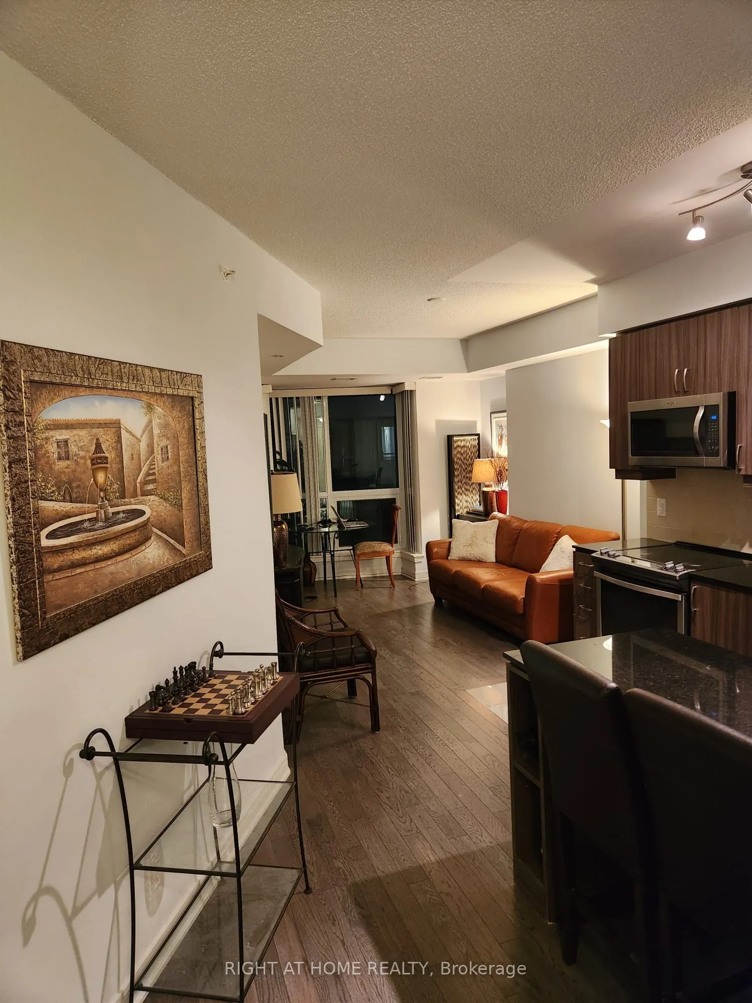 9191 Yonge Street, #Sw#608