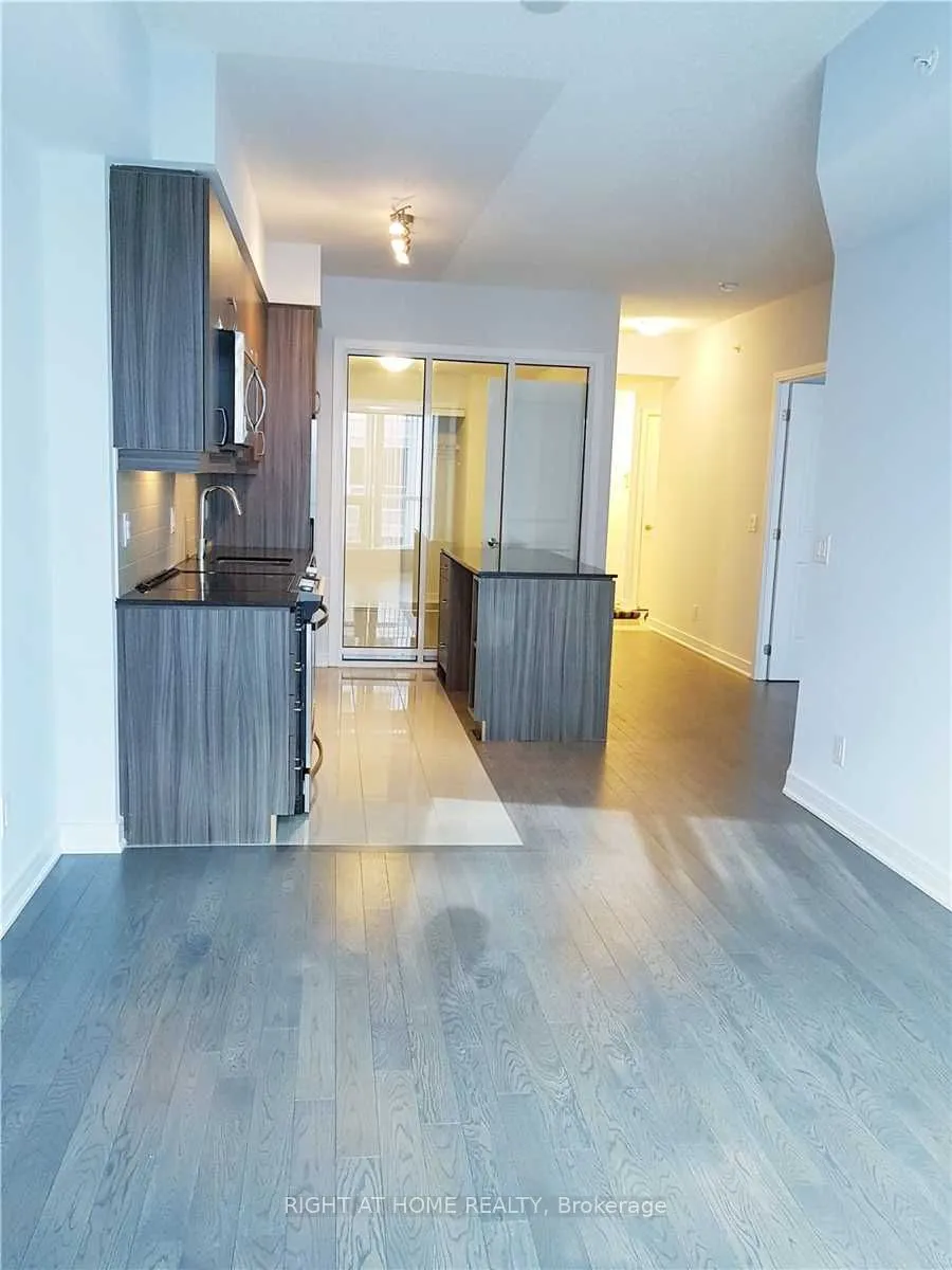 9191 Yonge Street, #Sw#608