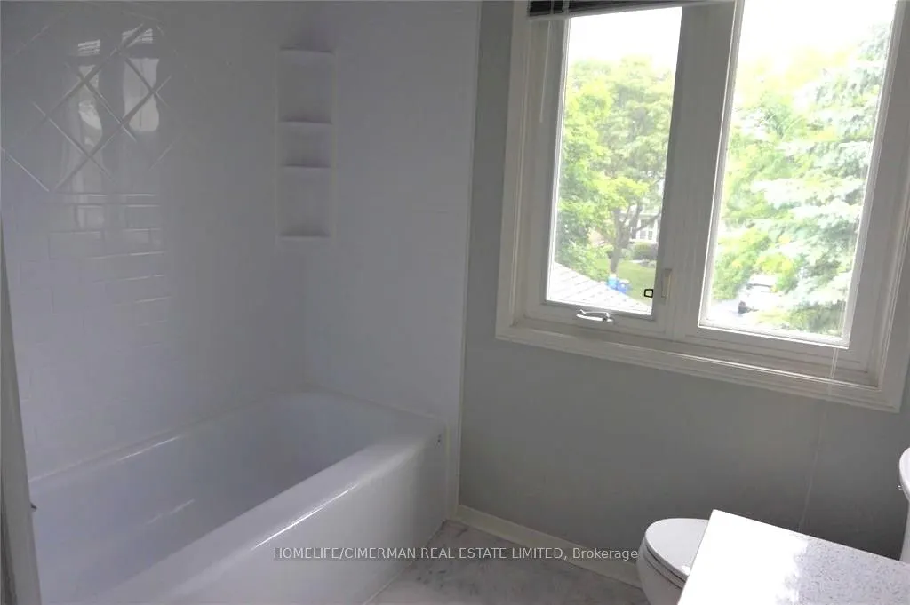 42 Lensmith Drive, #UPPER