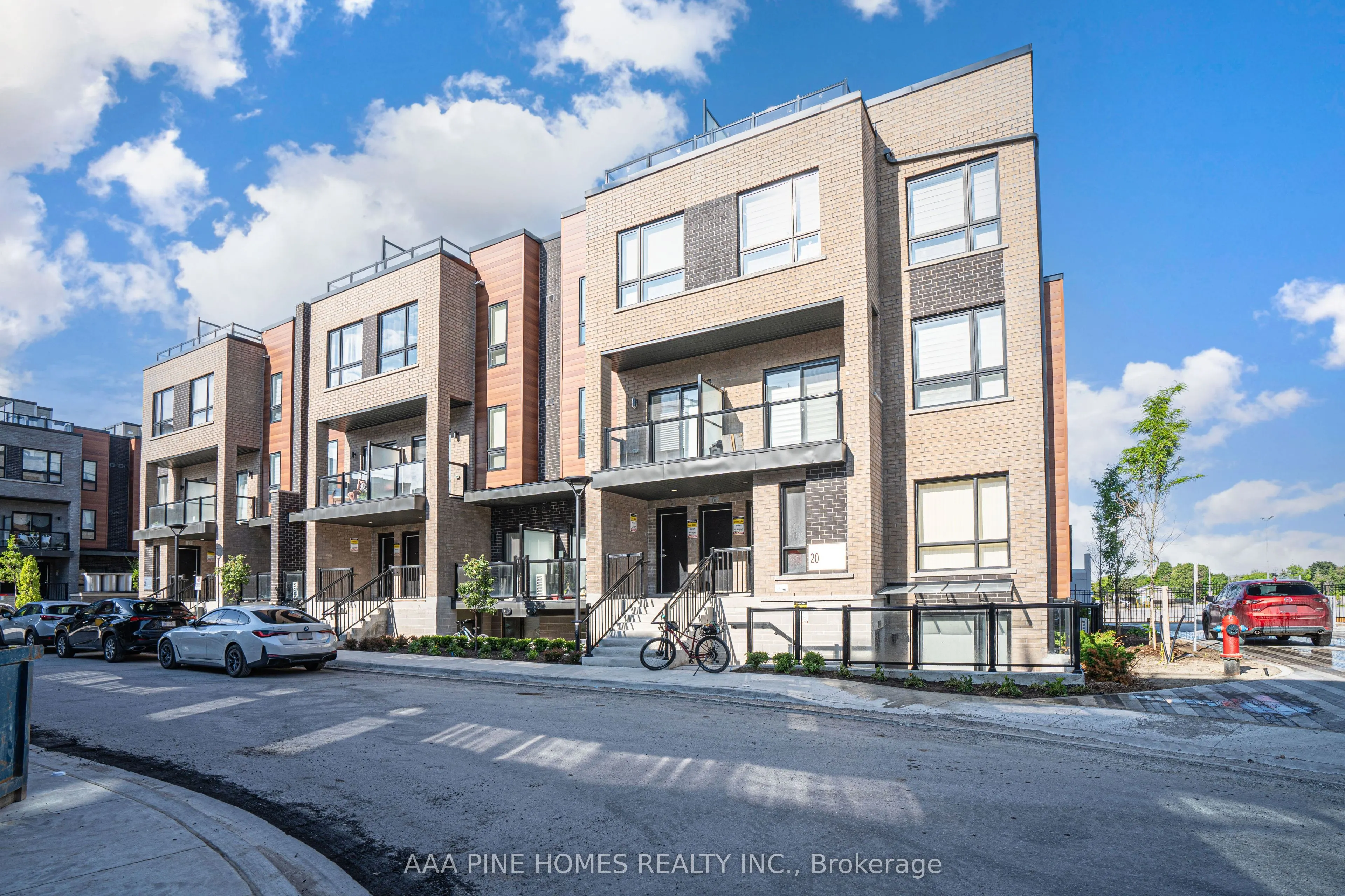 20 Lytham Green Circle, ##4