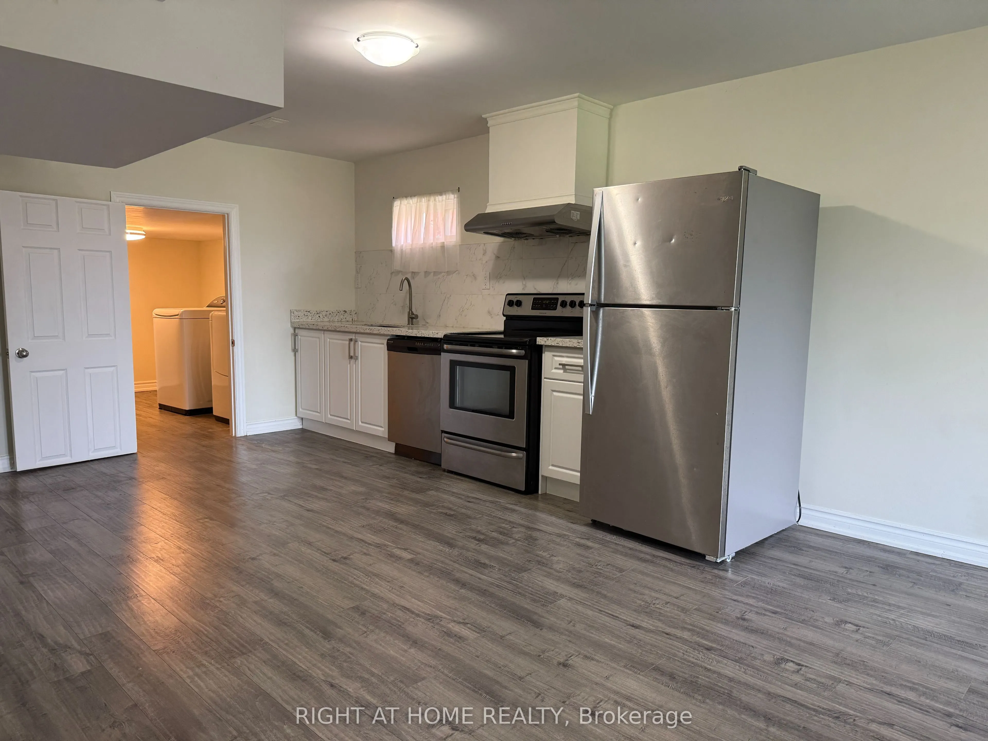 19 Grovepark Street, #Basement