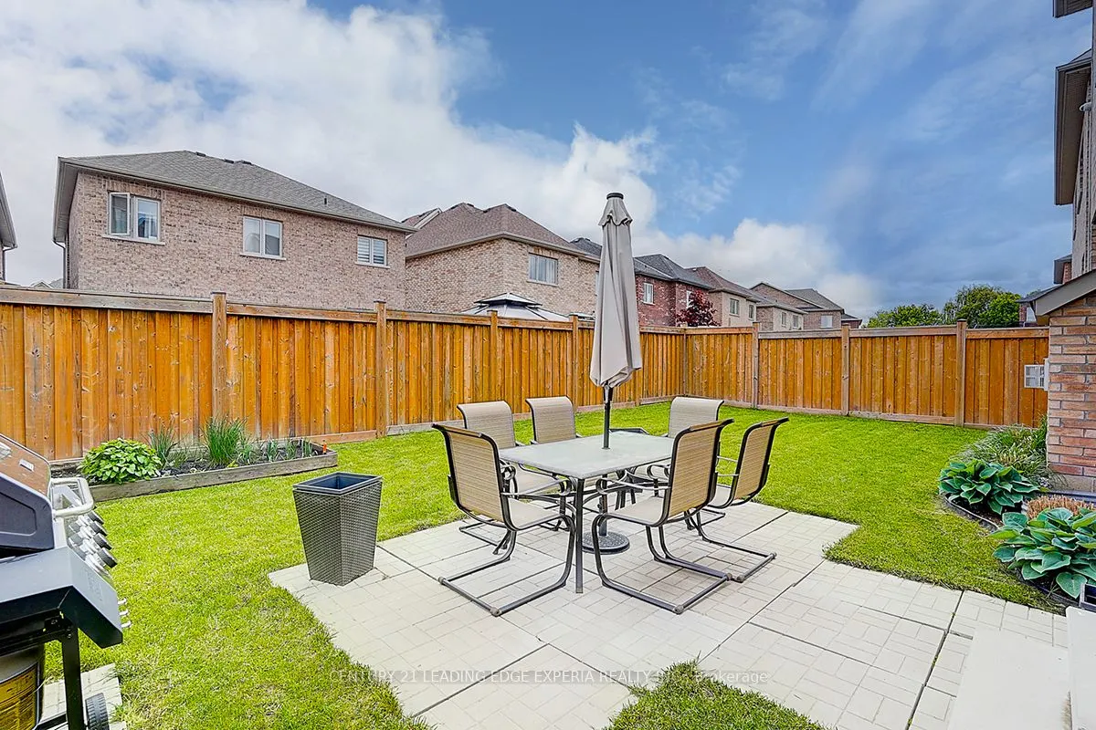 290 Inverness Way