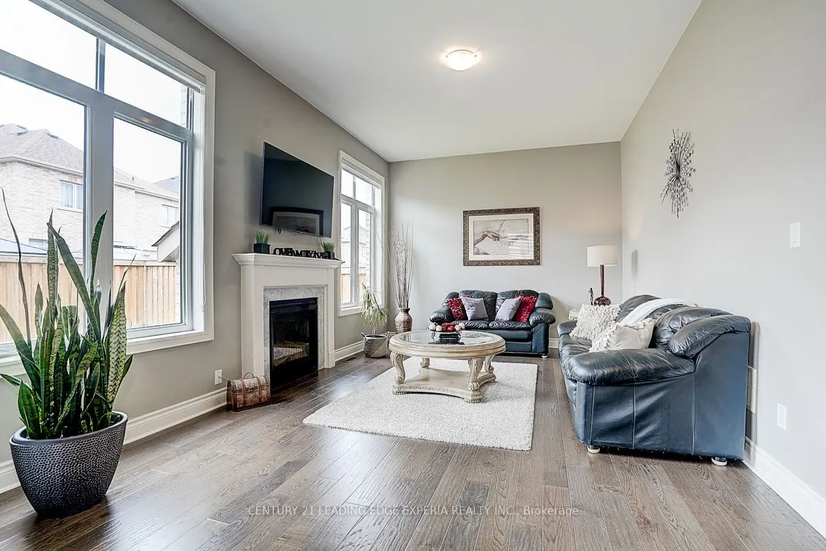 290 Inverness Way