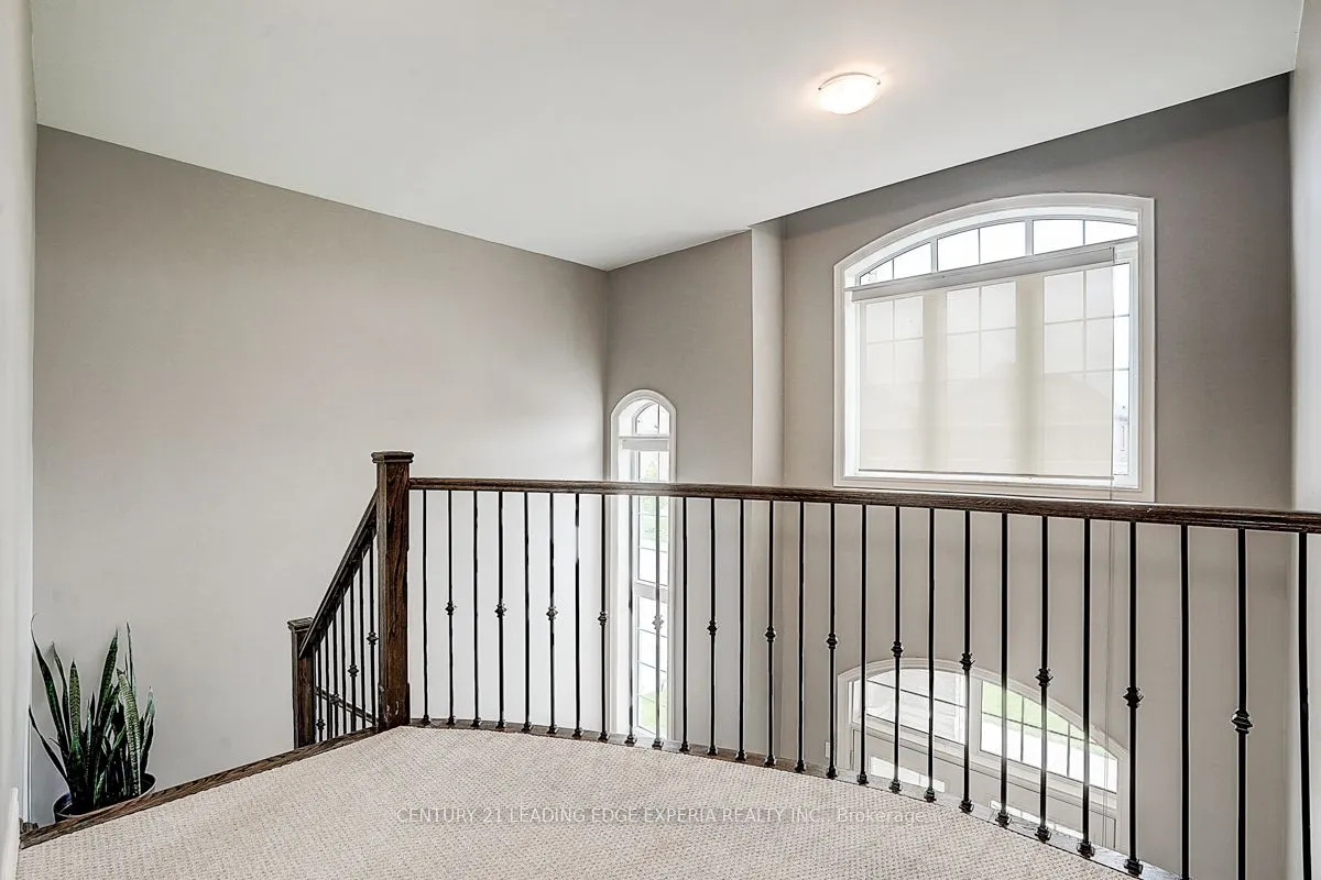 290 Inverness Way