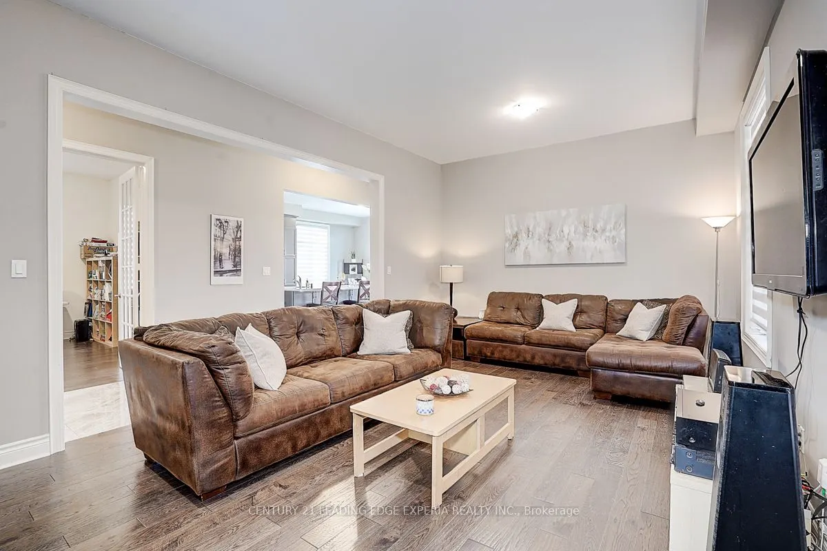 290 Inverness Way