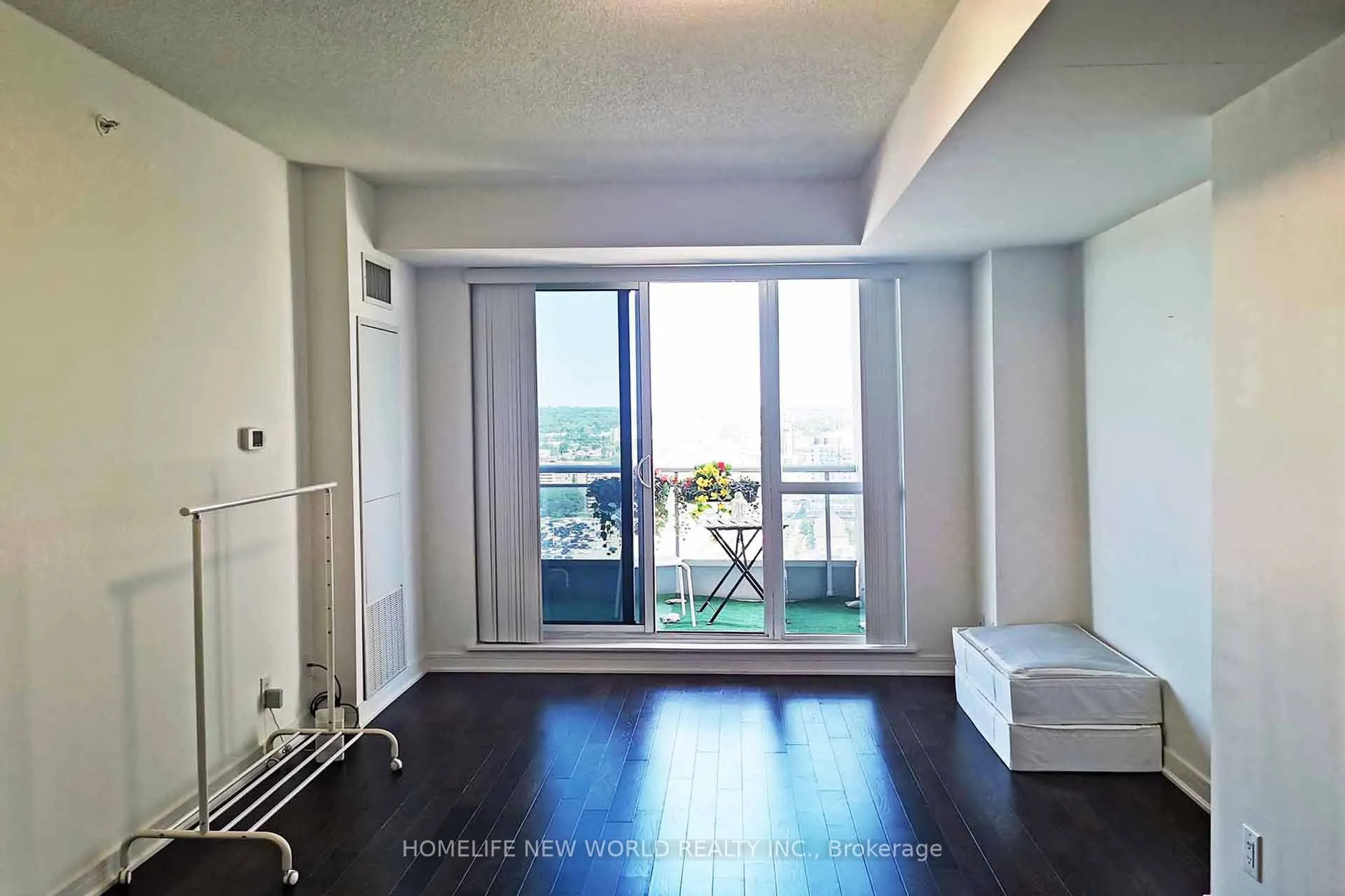 9201 Yonge Street, #2301