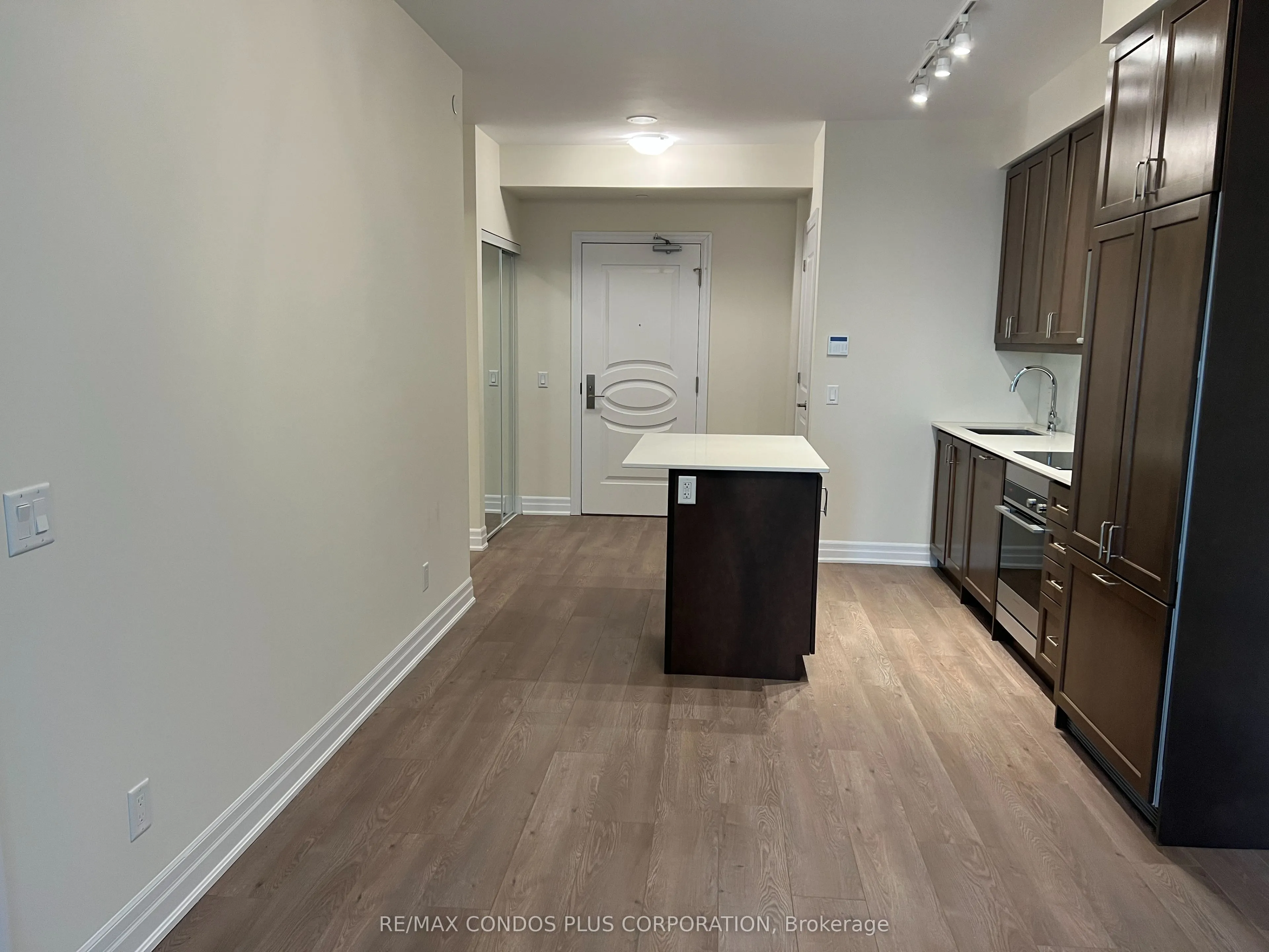 9085 Jane Street, #1705