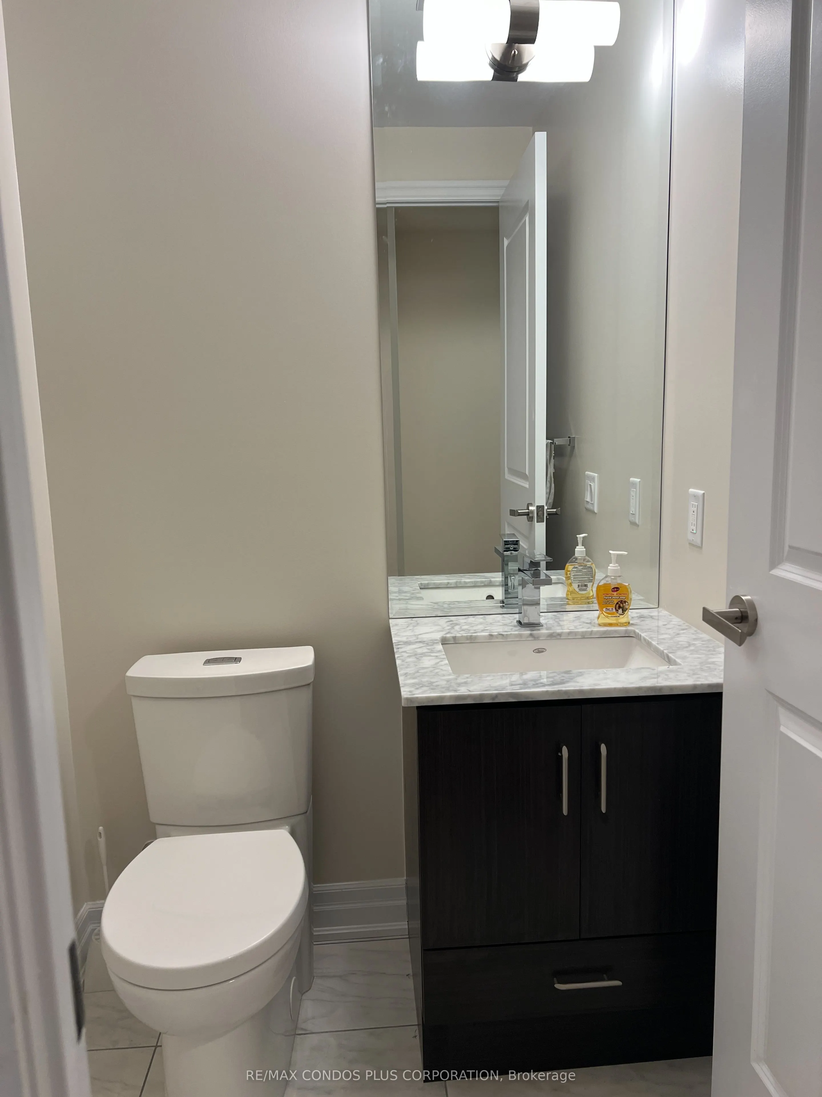 9085 Jane Street, #1705