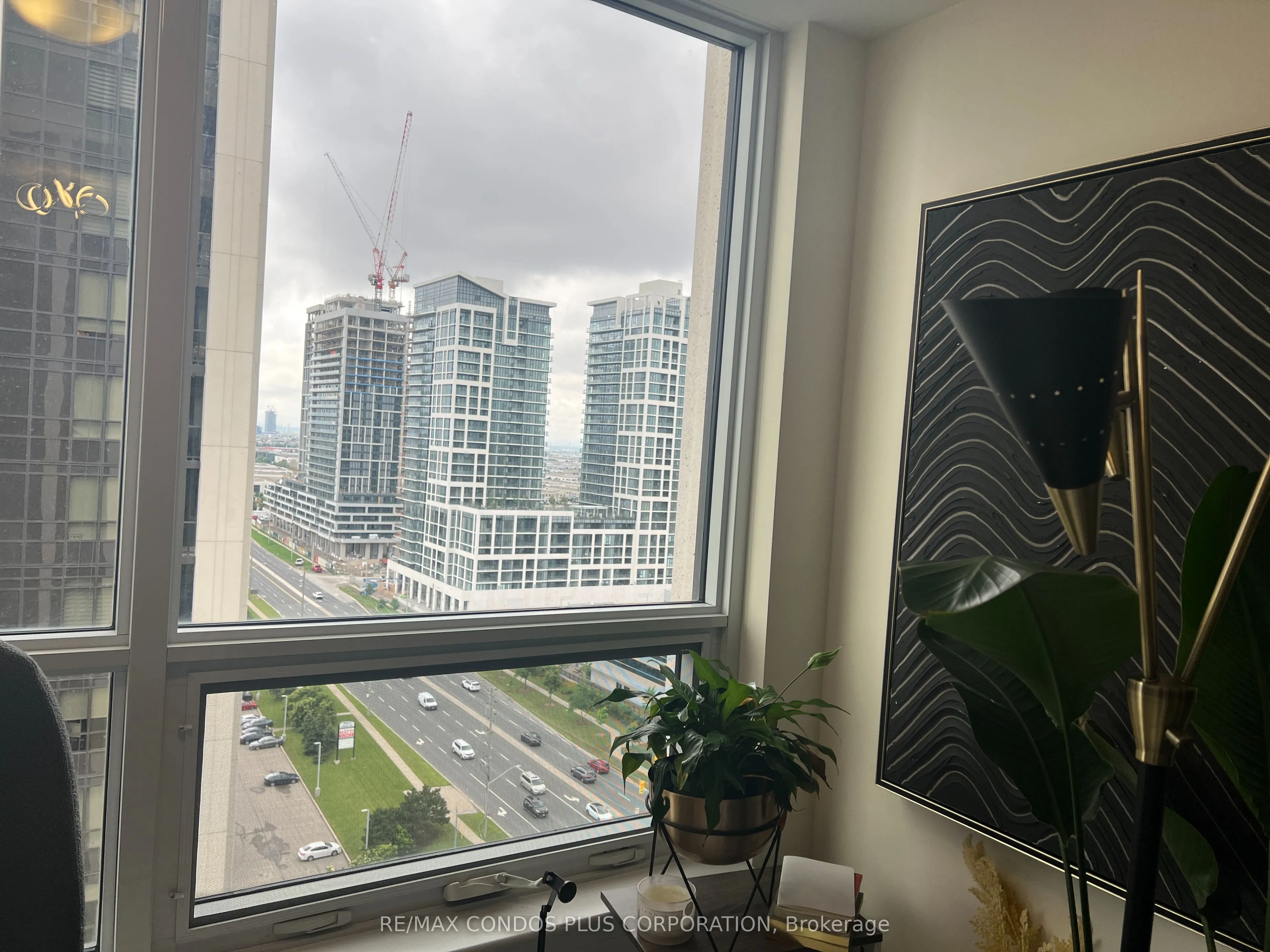 9085 Jane Street, #1705