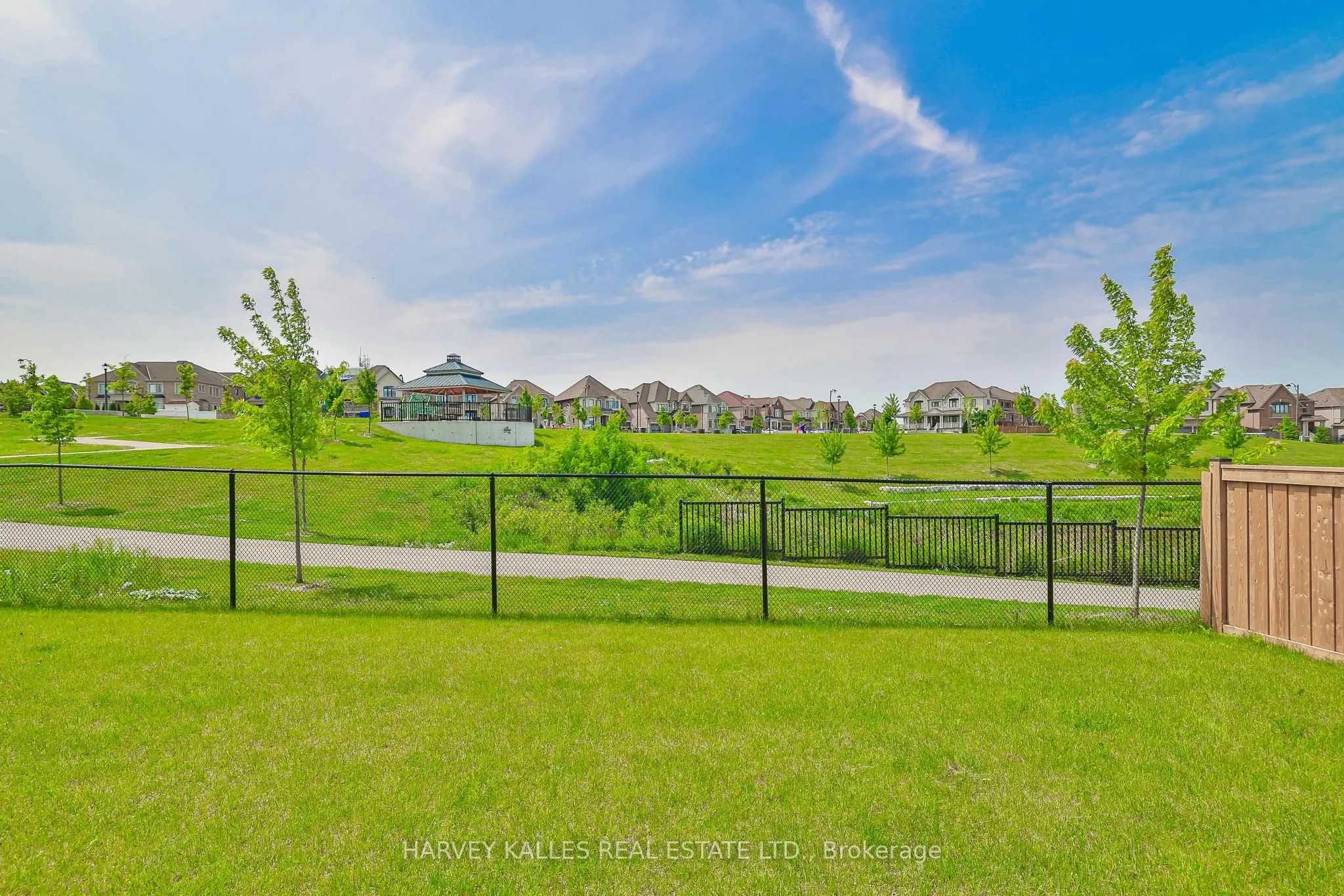 4 Meadow Vista Crescent