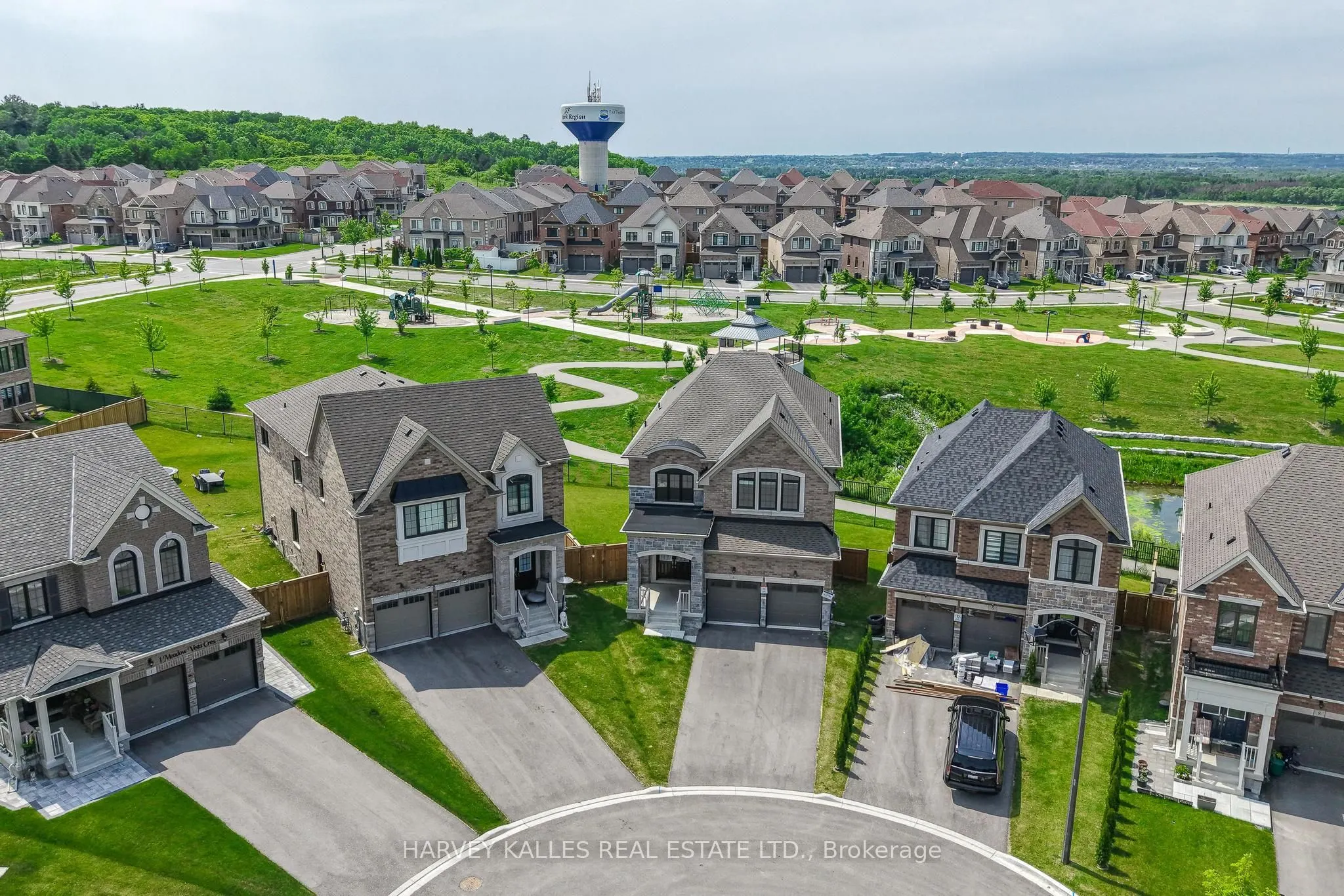 4 Meadow Vista Crescent