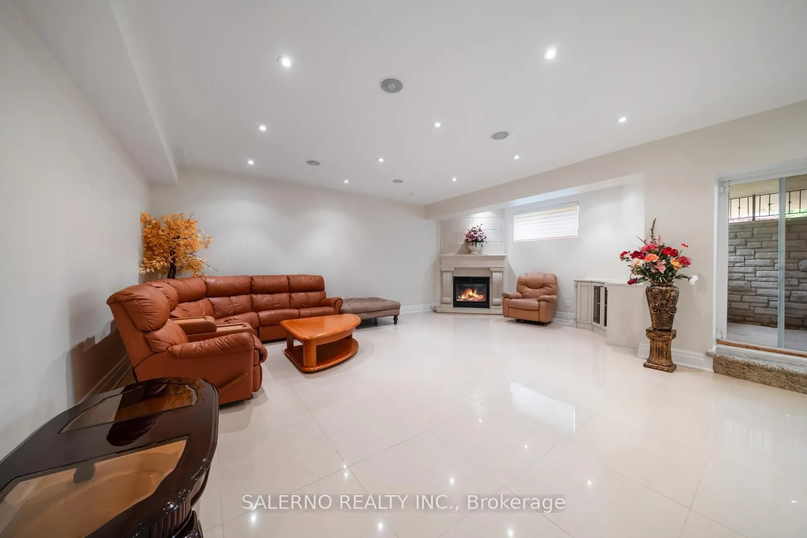 22 Riverstone Court