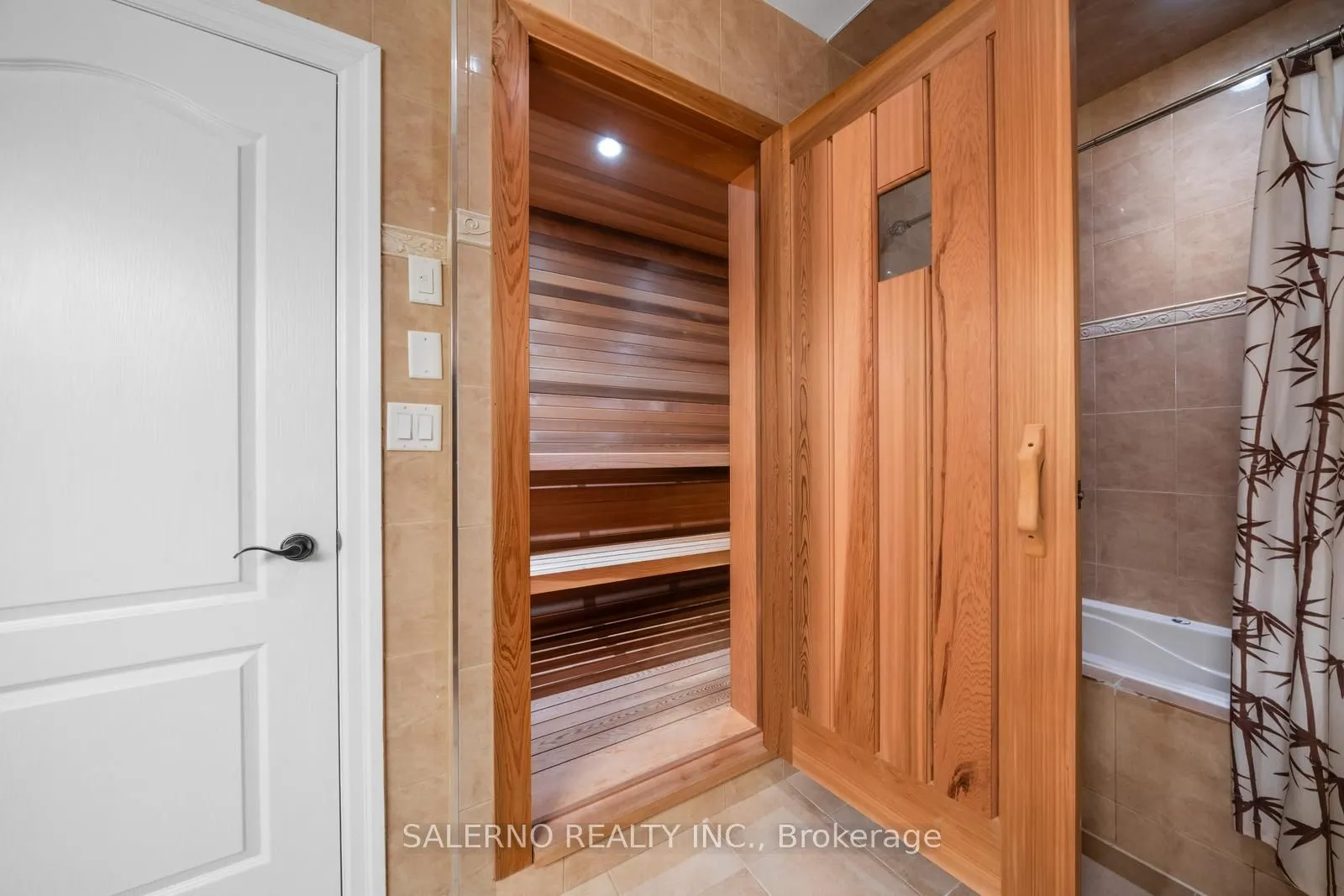 22 Riverstone Court