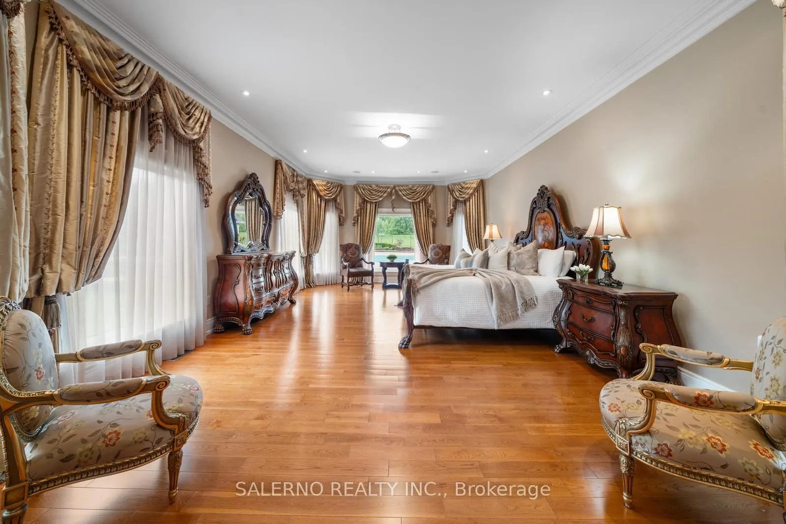 22 Riverstone Court