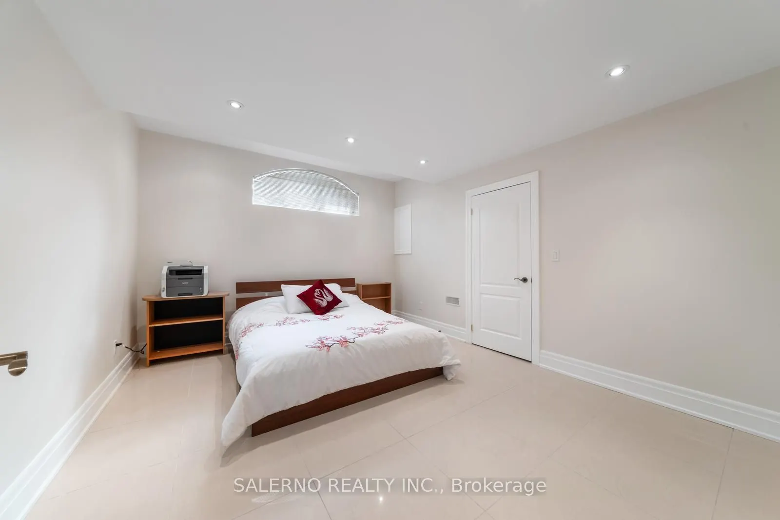 22 Riverstone Court