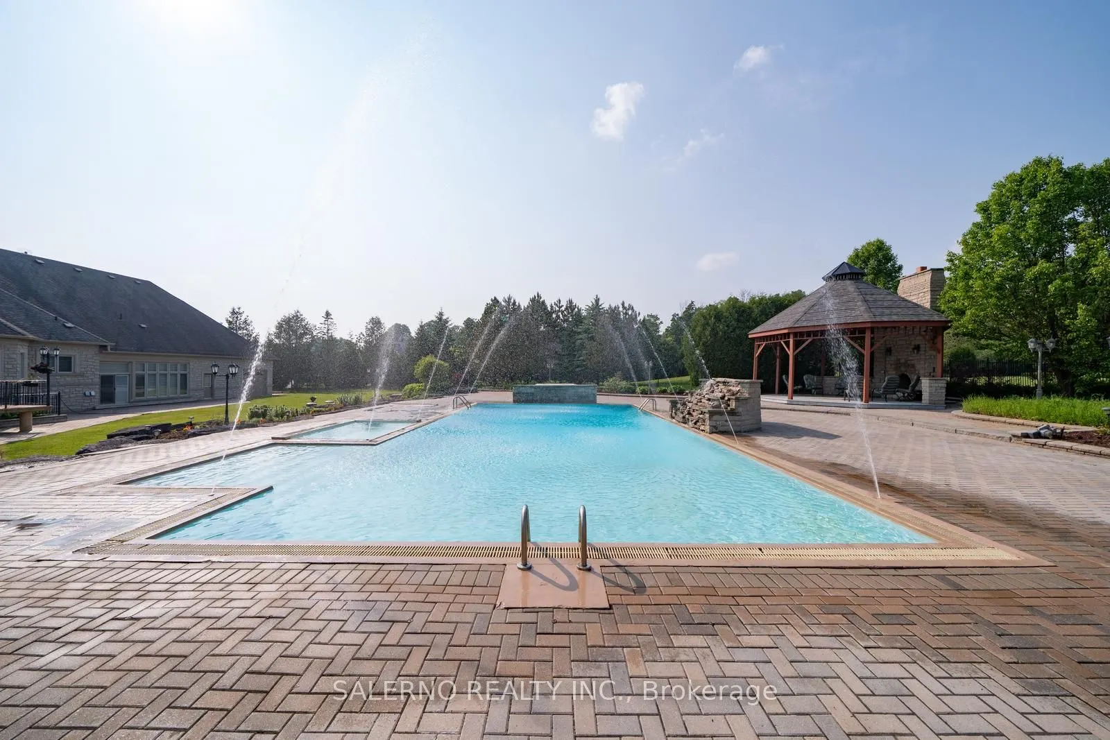 22 Riverstone Court