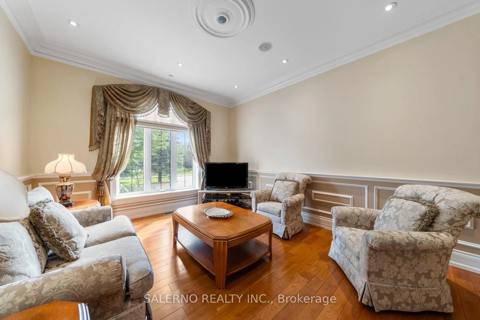22 Riverstone Court
