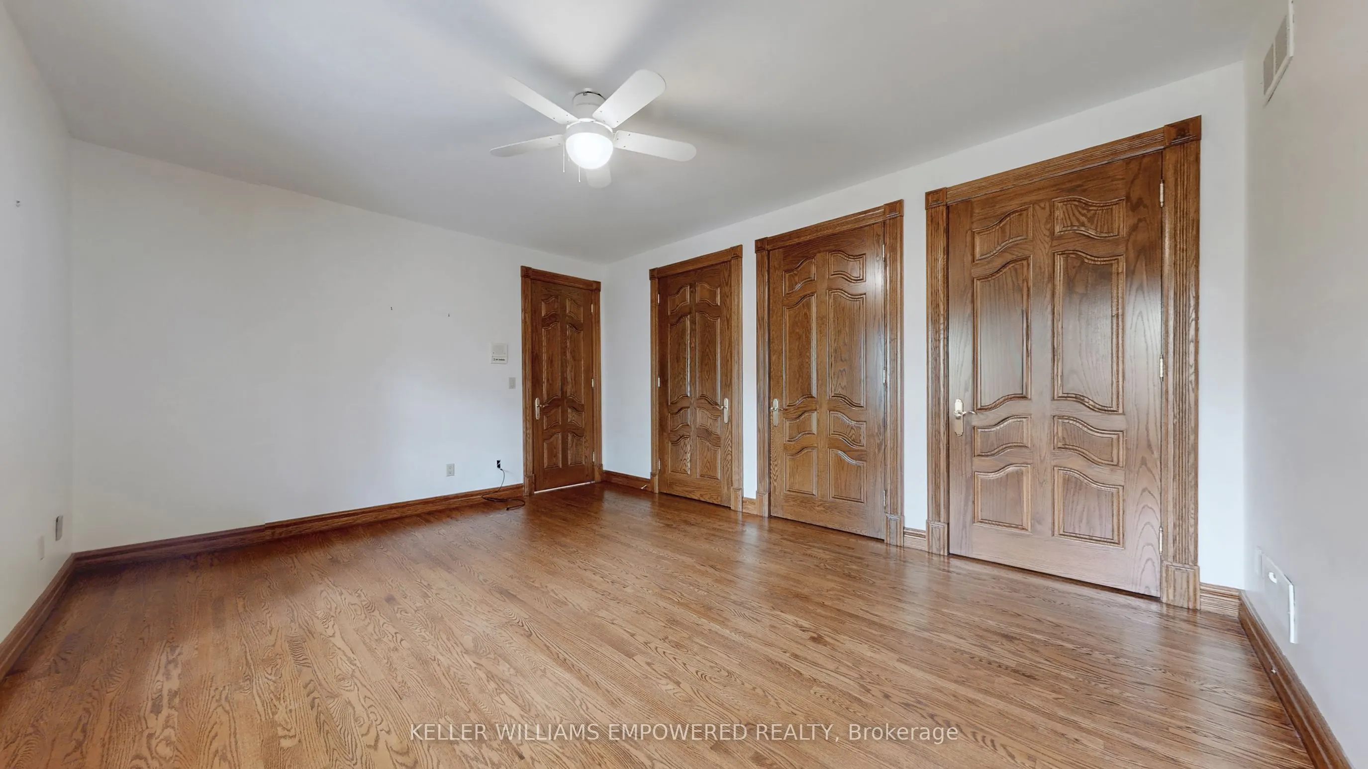 25 Quail Run Boulevard