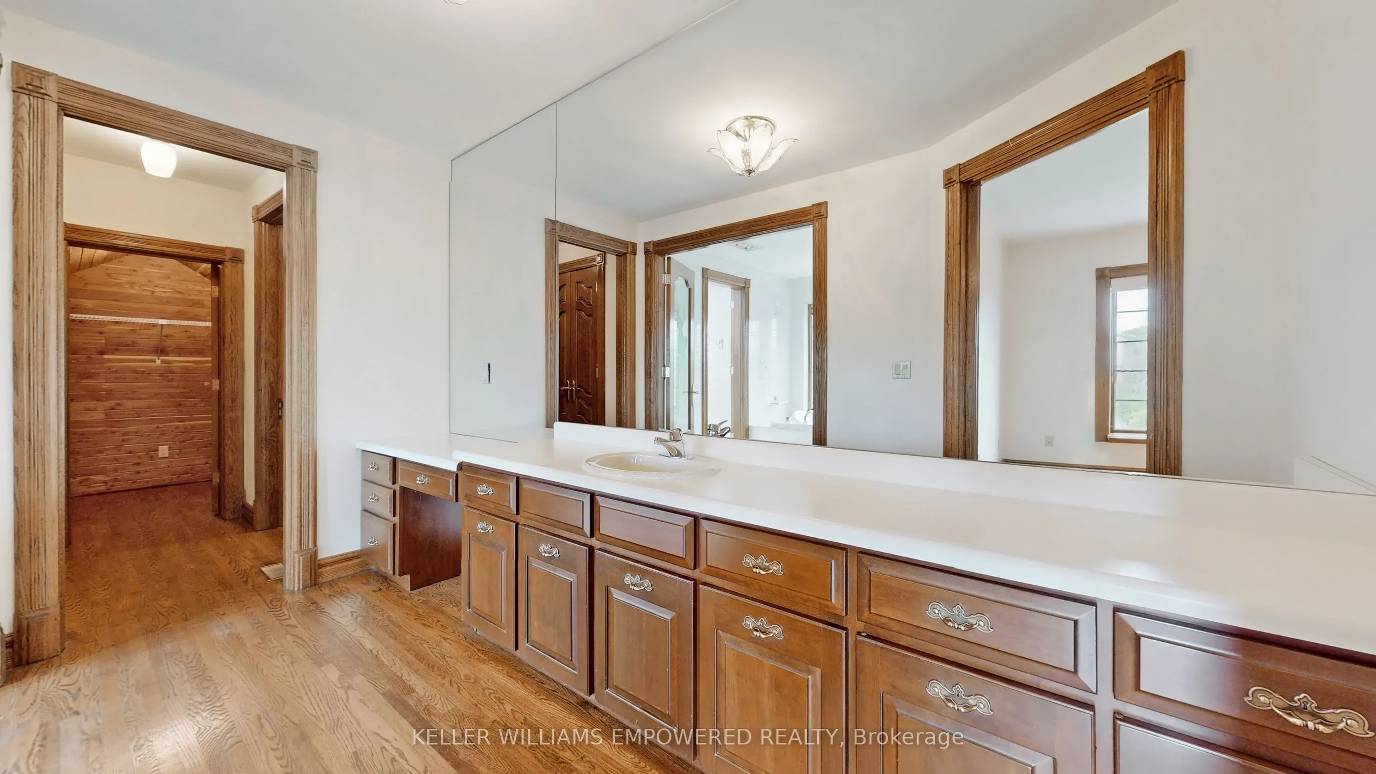 25 Quail Run Boulevard