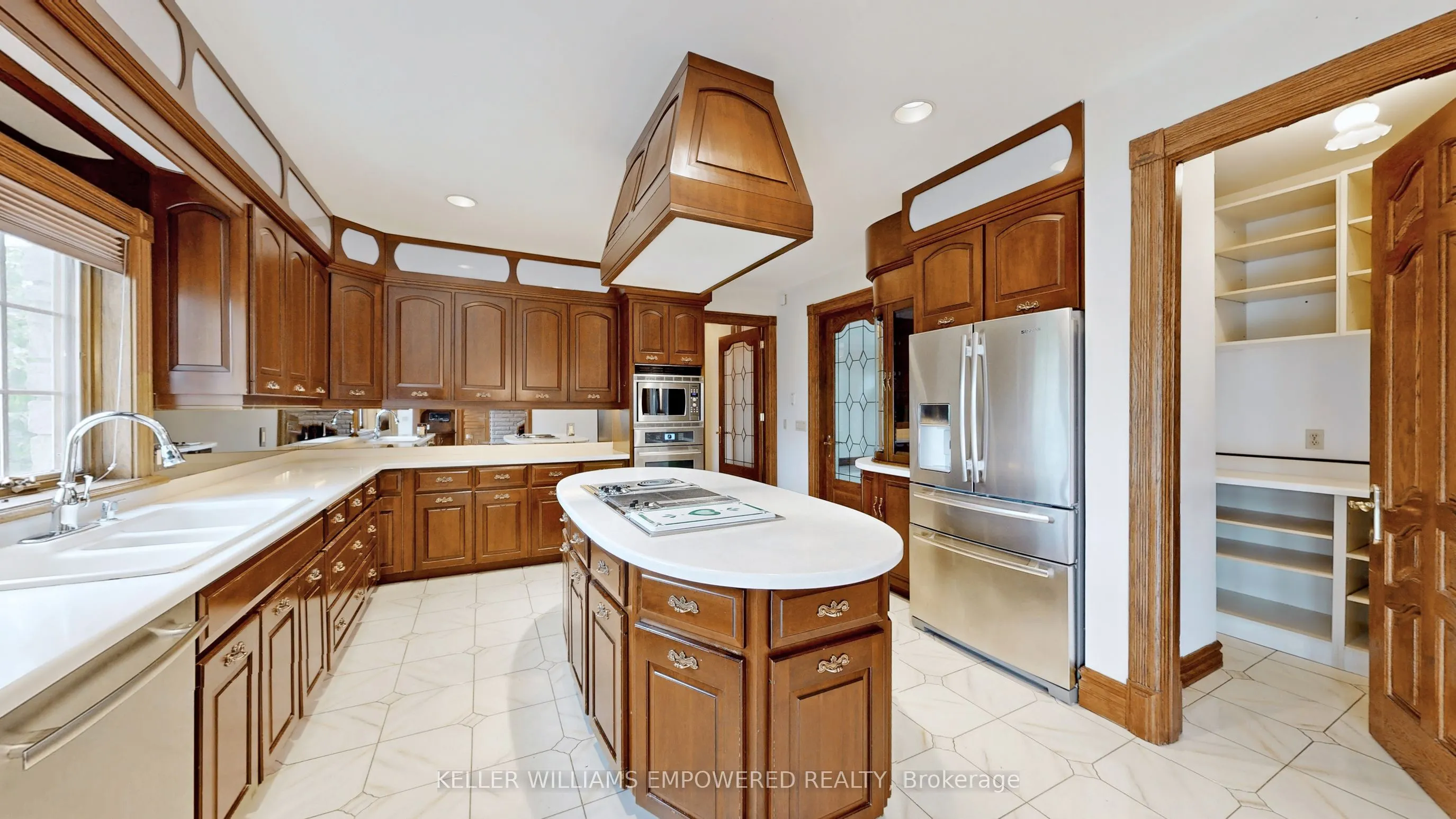 25 Quail Run Boulevard
