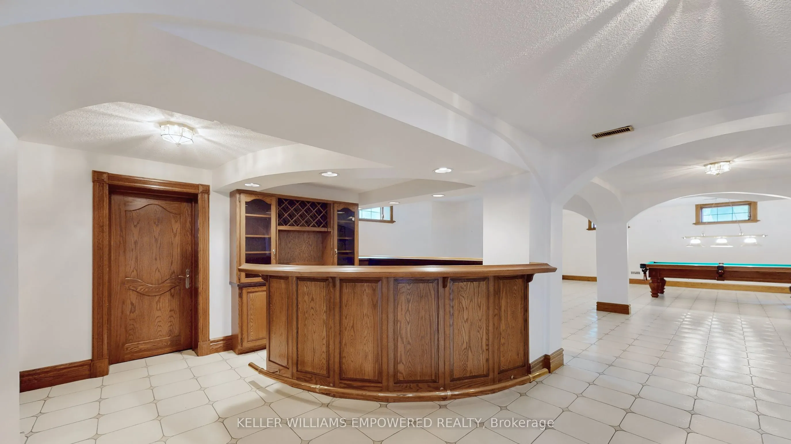 25 Quail Run Boulevard