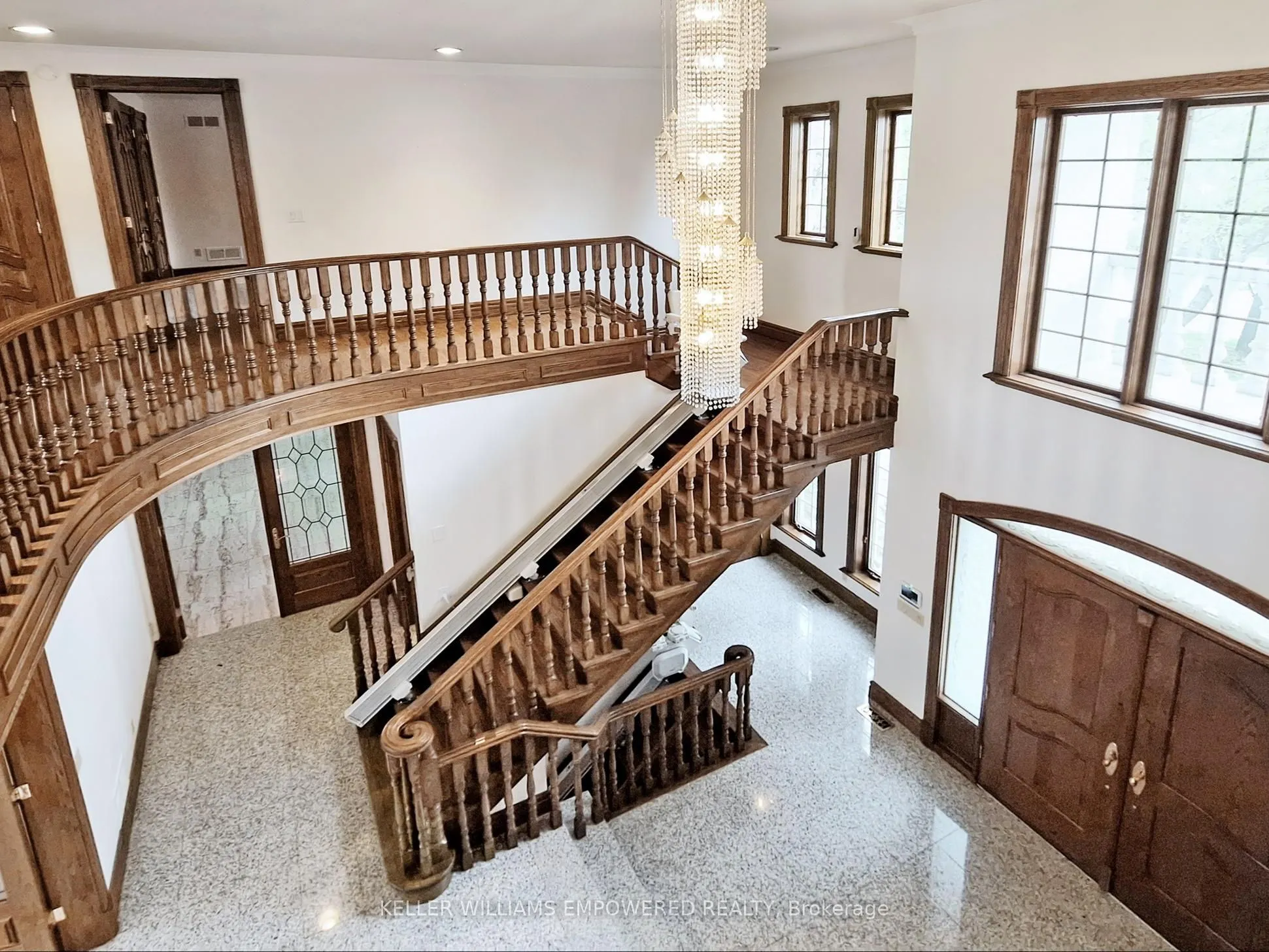 25 Quail Run Boulevard