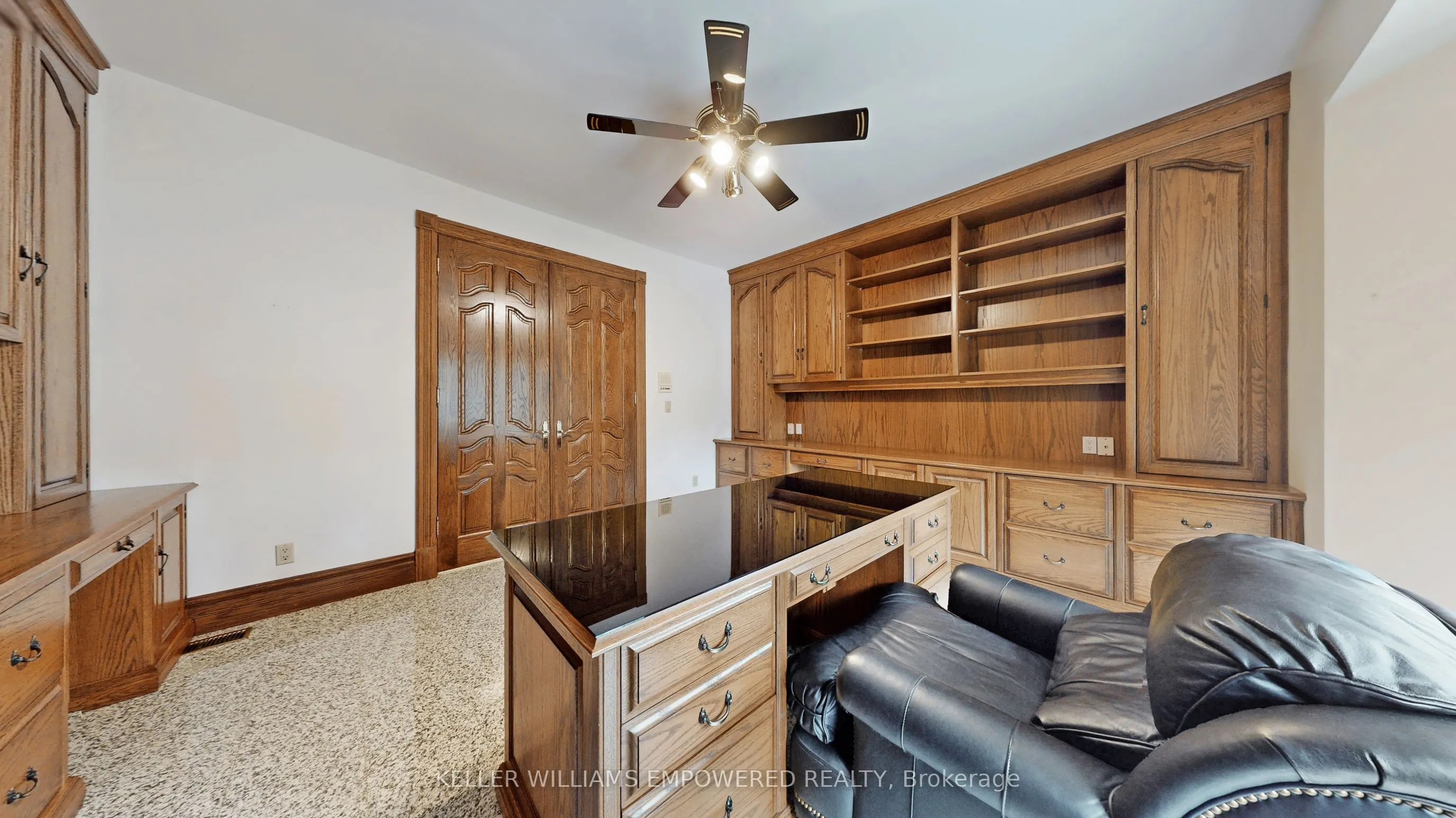25 Quail Run Boulevard