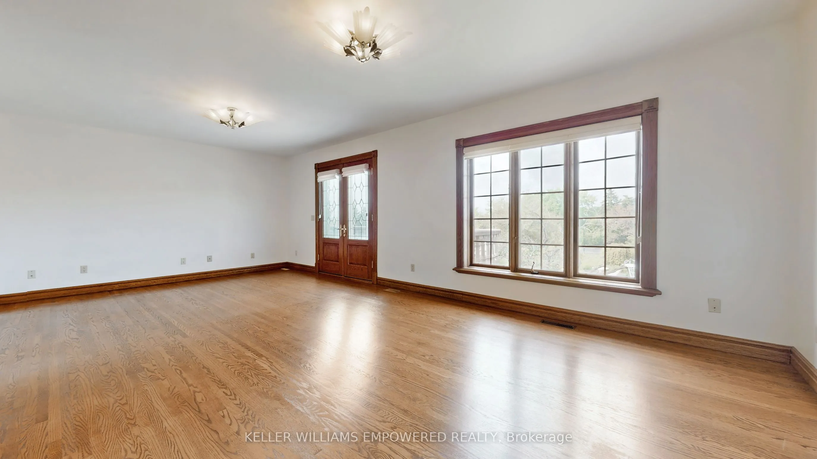 25 Quail Run Boulevard