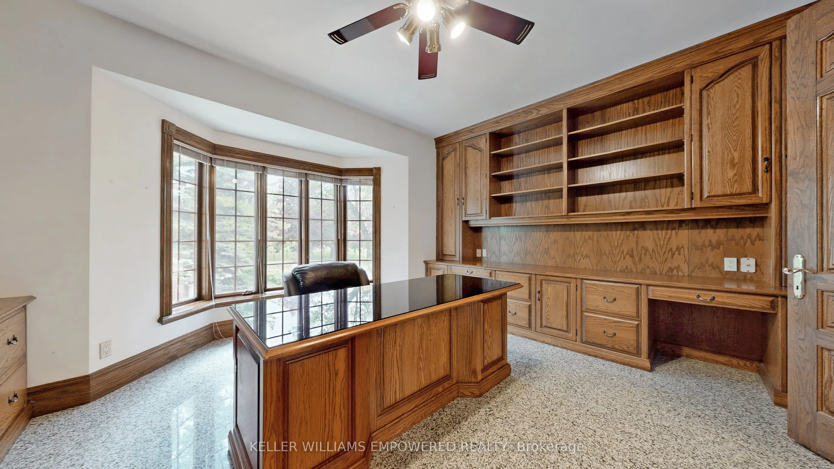 25 Quail Run Boulevard