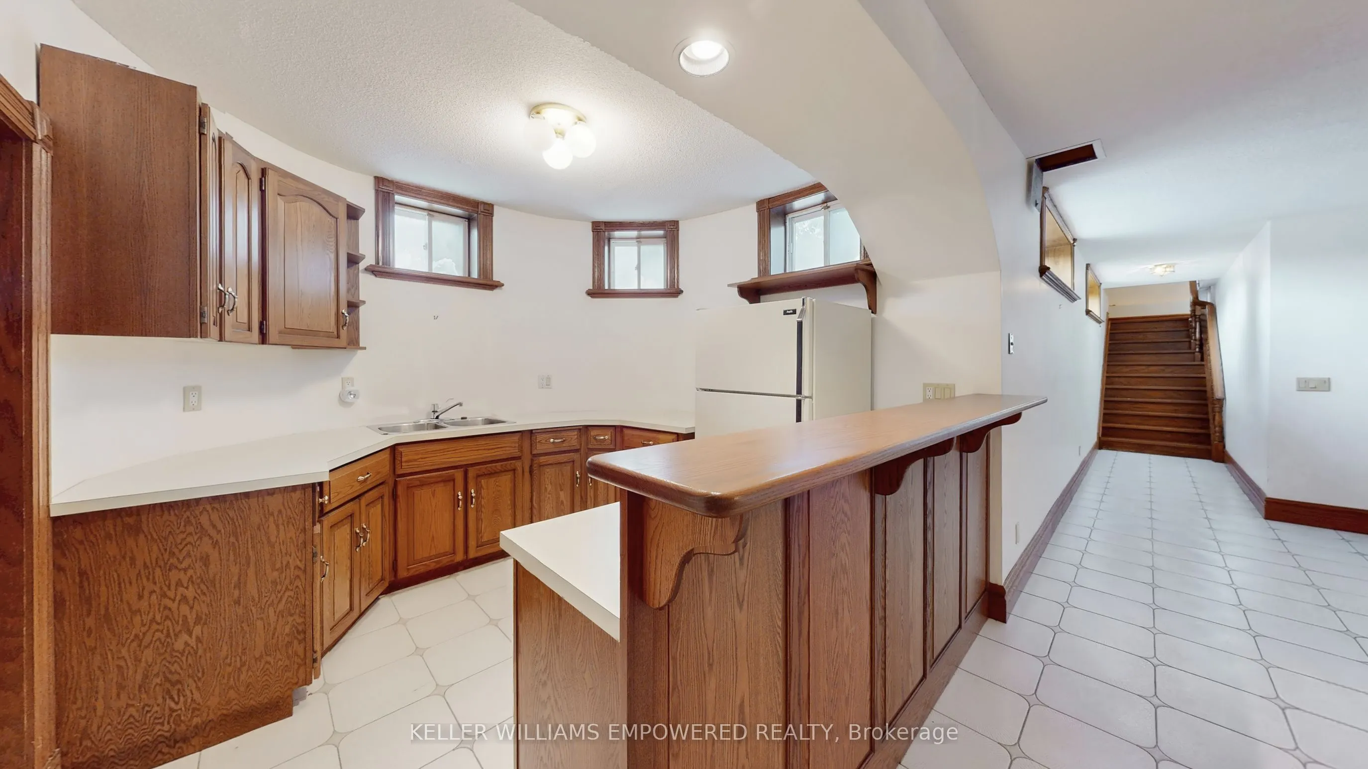 25 Quail Run Boulevard