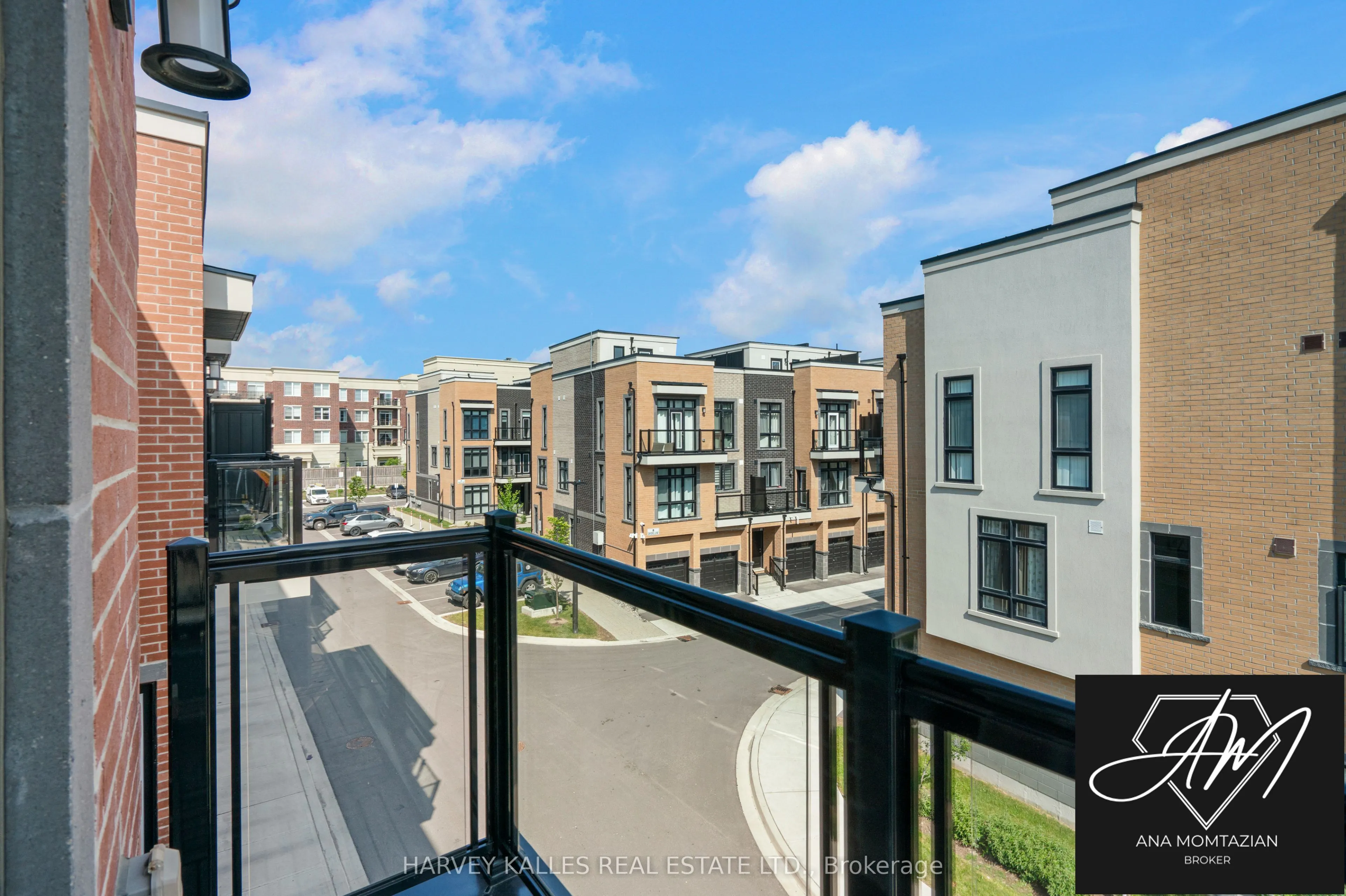 9 Phelps Lane, #270