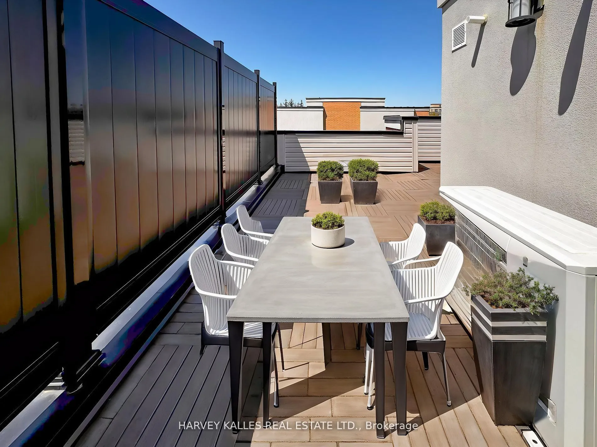 9 Phelps Lane, #270