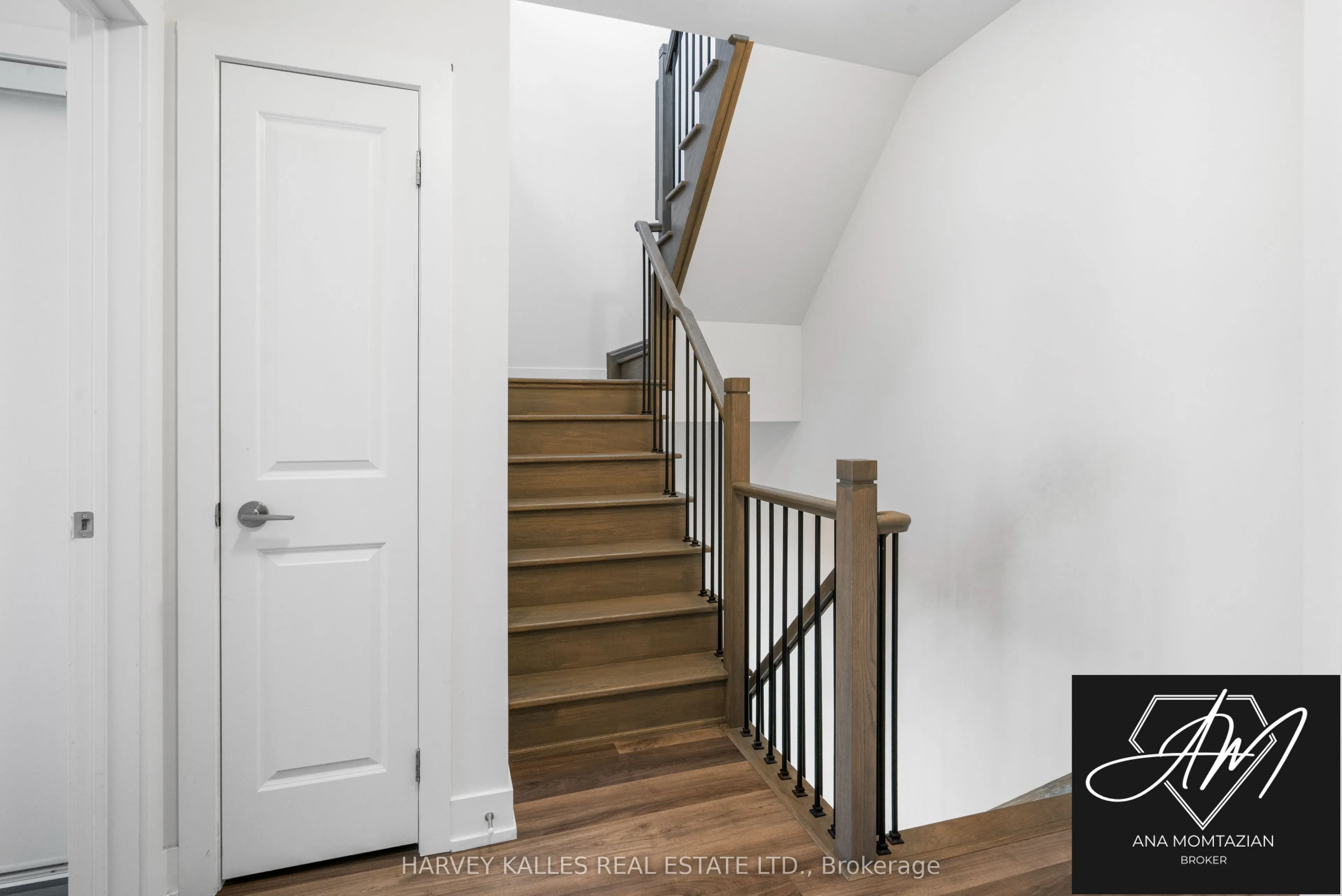 9 Phelps Lane, #270