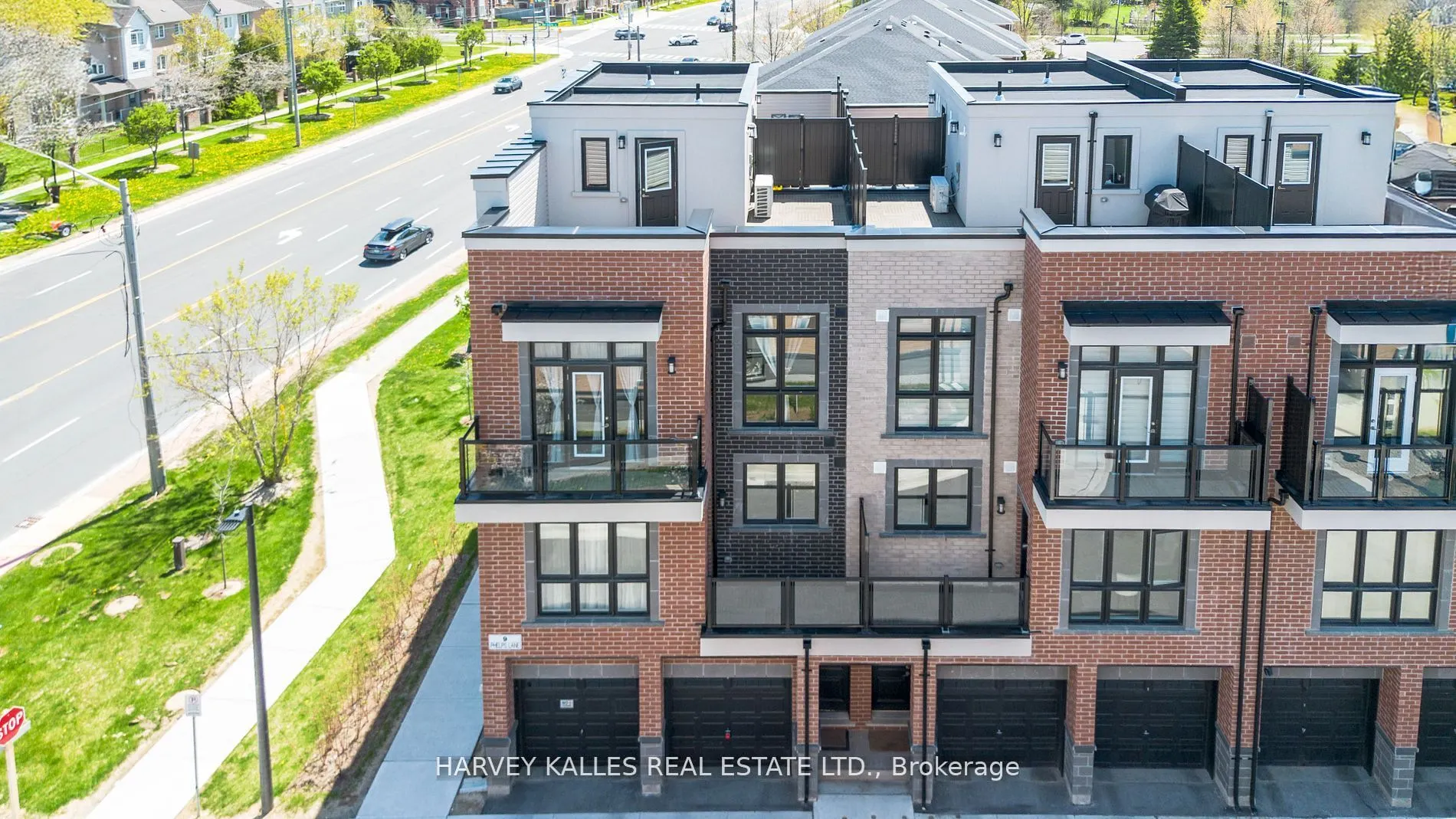 9 Phelps Lane, #270